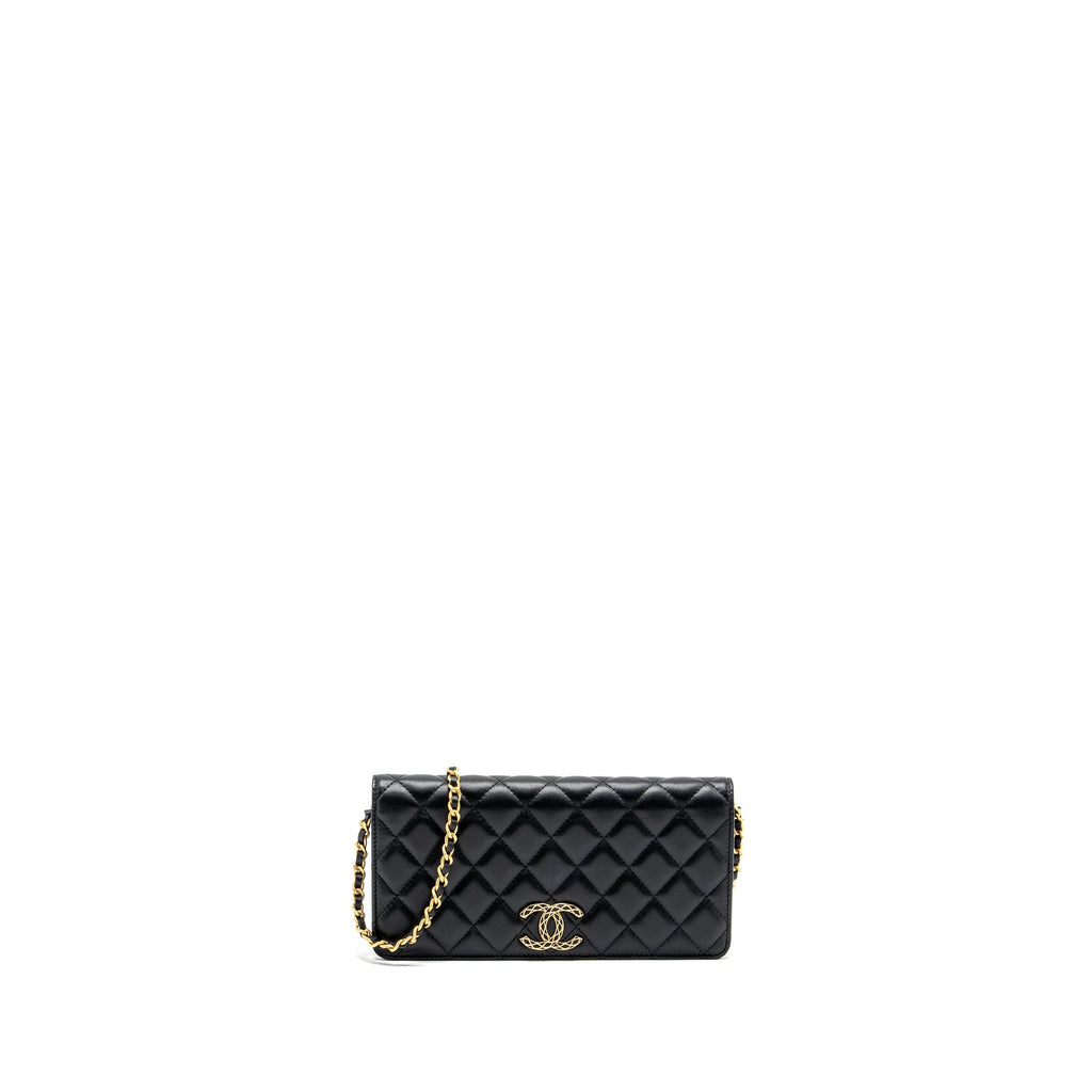 Chanel 23A clutch with chain lambskin black  (microchip)
