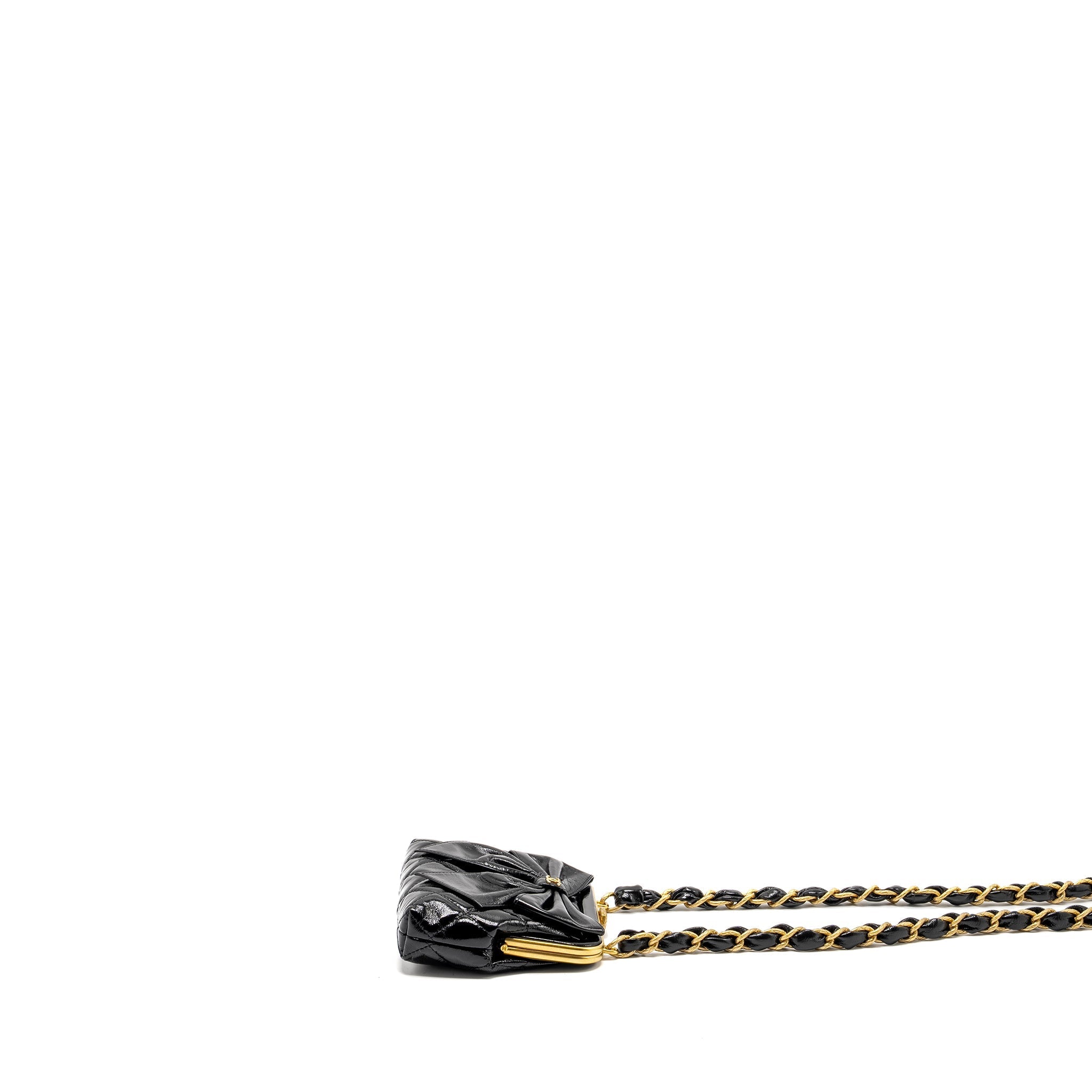 Chanel 24A Bowknot Clutch With Chain patent Crumpled Lambskin/Shiny Lambskin Black  (microchip)