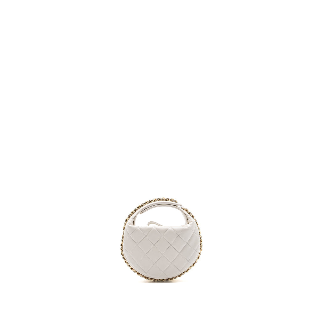 Chanel 23C round clutch lambskin white L (microchip)