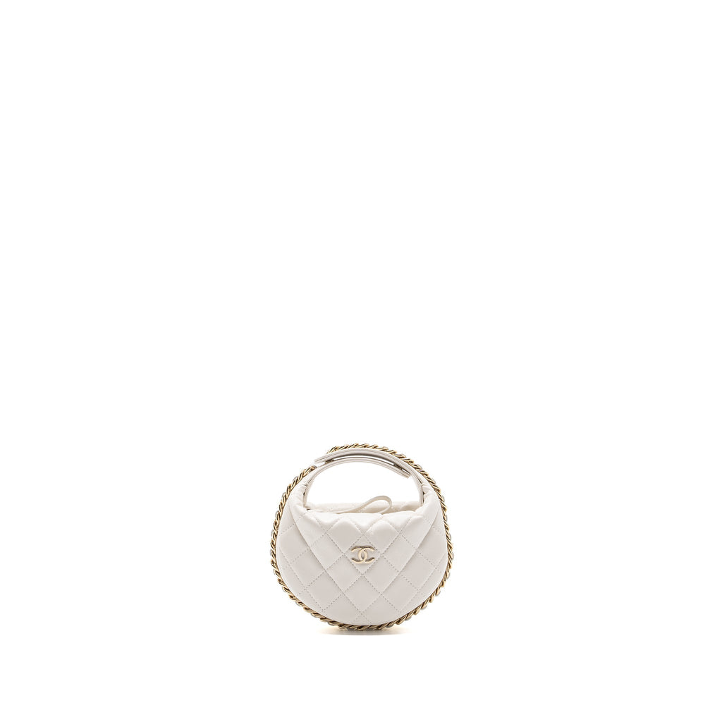 Chanel 23C round clutch lambskin white L (microchip)