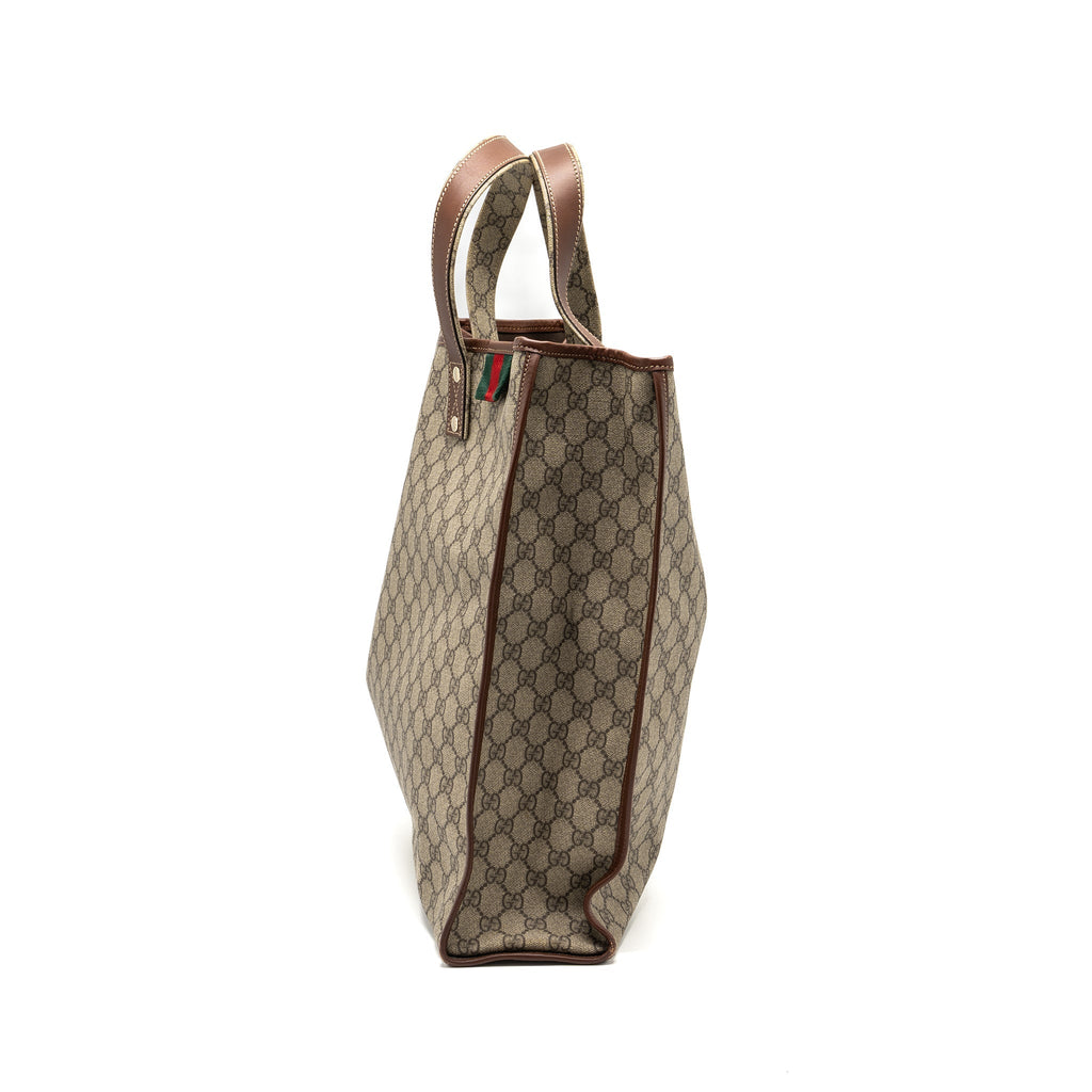Gucci large shopping tote bag GG supreme canvas / brown