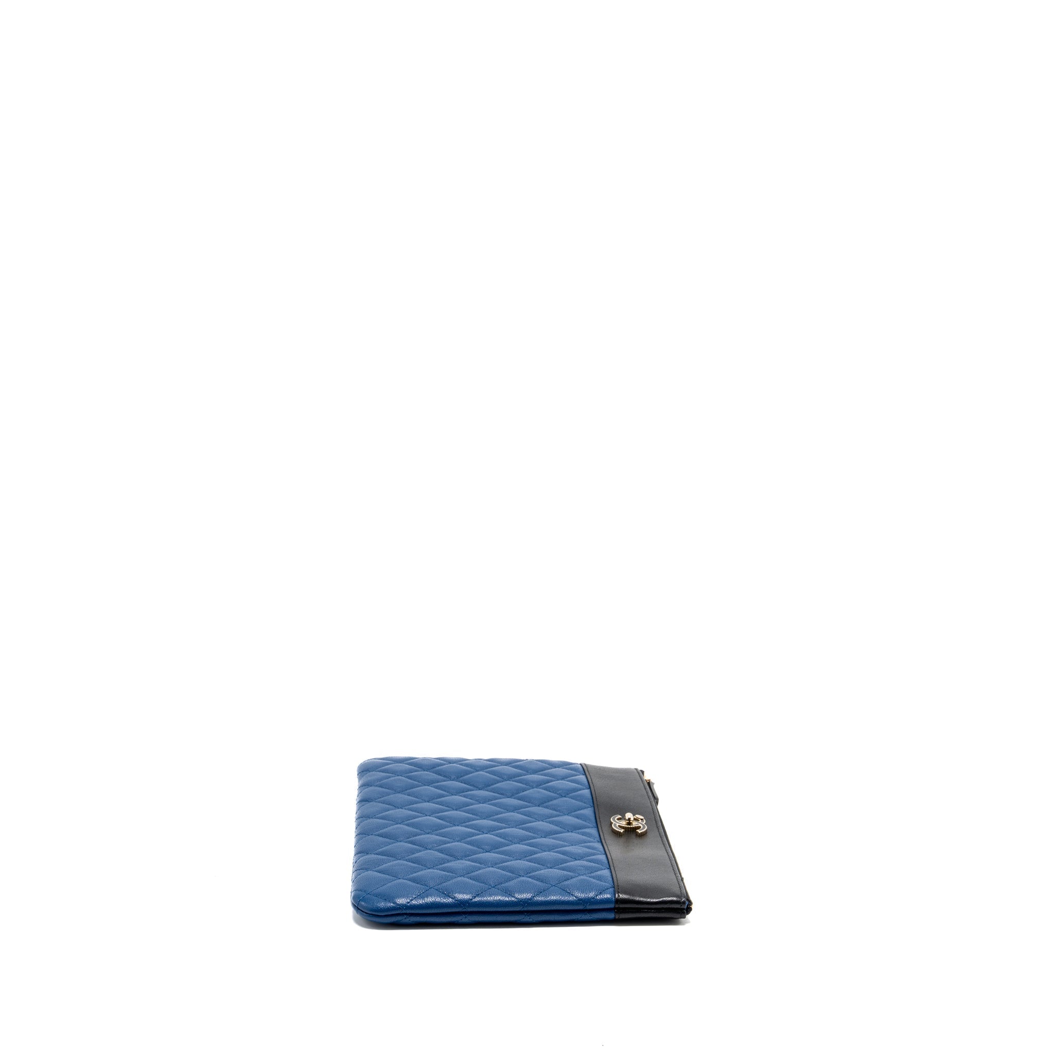 Chanel CC Logo Quilted Zip Pouch / Clutch shiny sheepskin Black/ Blue