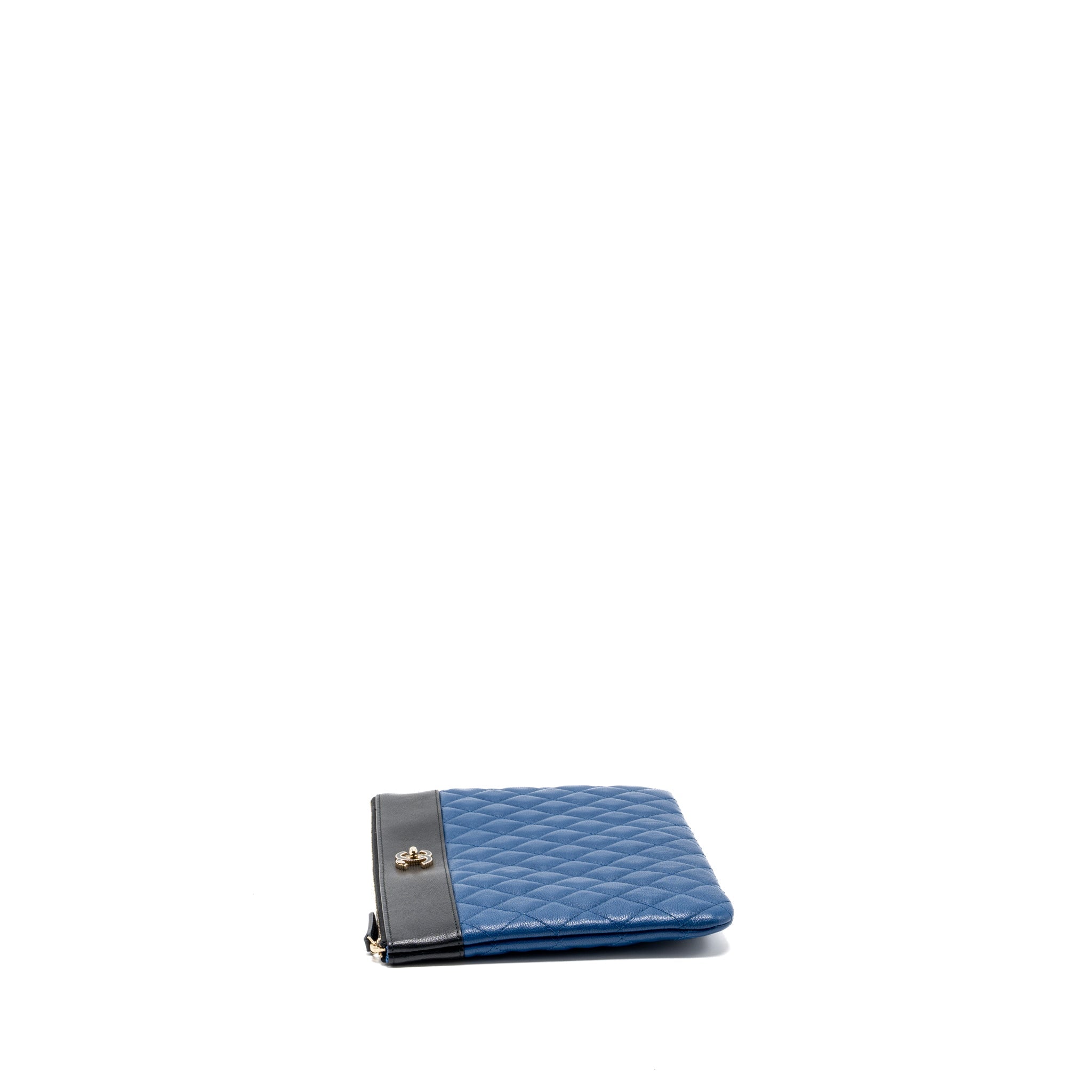 Chanel CC Logo Quilted Zip Pouch / Clutch shiny sheepskin Black/ Blue