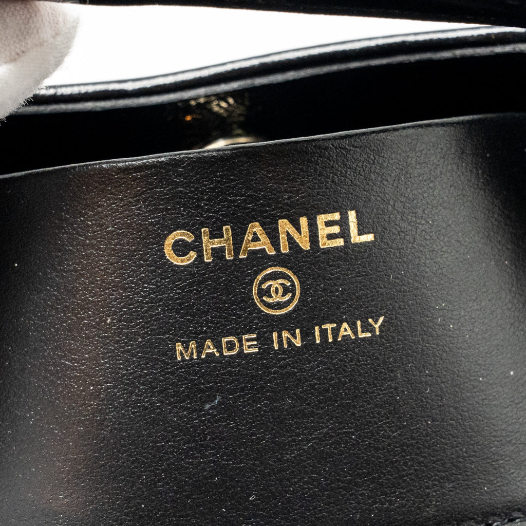 Chanel Mini 31 Clutch with Chain shiny lambskin black L (microchip)