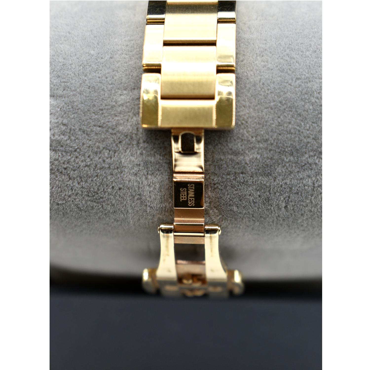 FENDI Momento Swiss Quartz Stainless Steel Date Watch White Dial 34mm