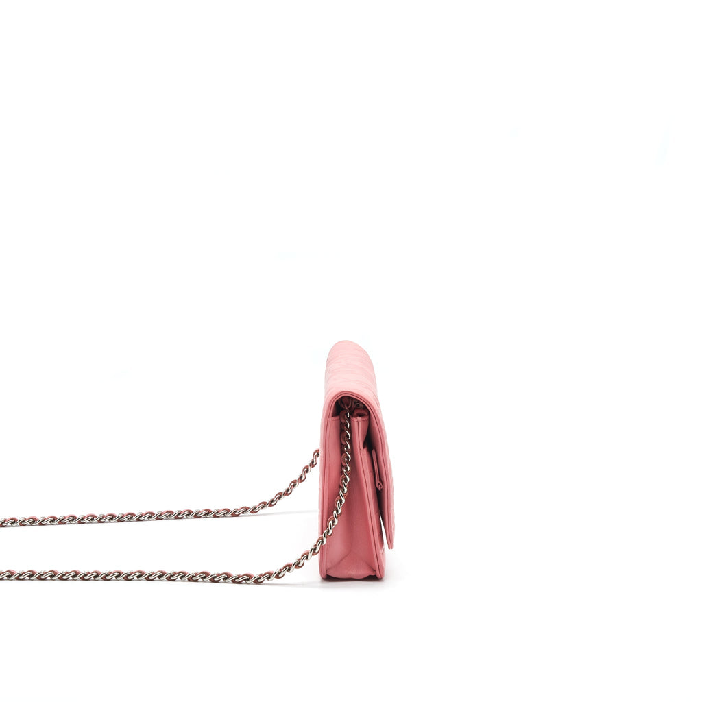 Chanel Camelia Wallet on chain Pink