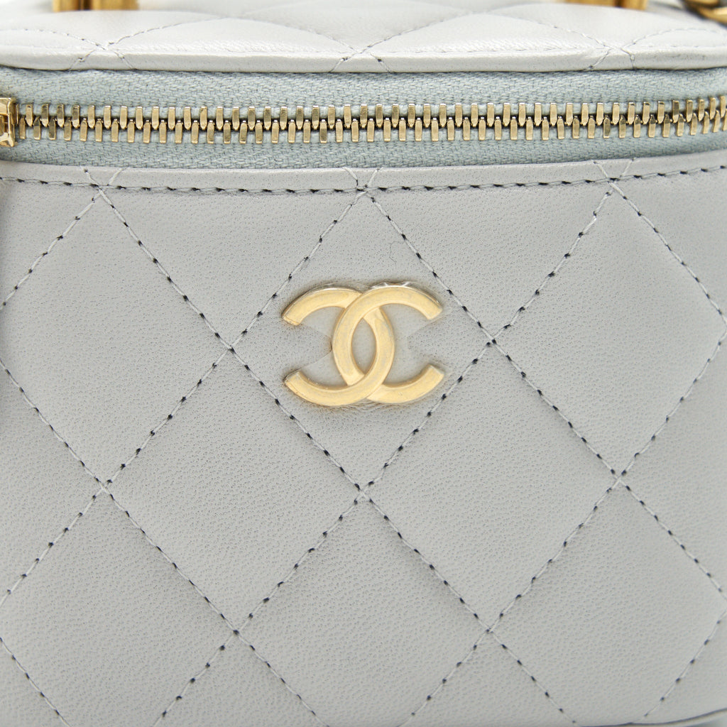 Chanel 21A Small handle Vanity with Chain Grey with