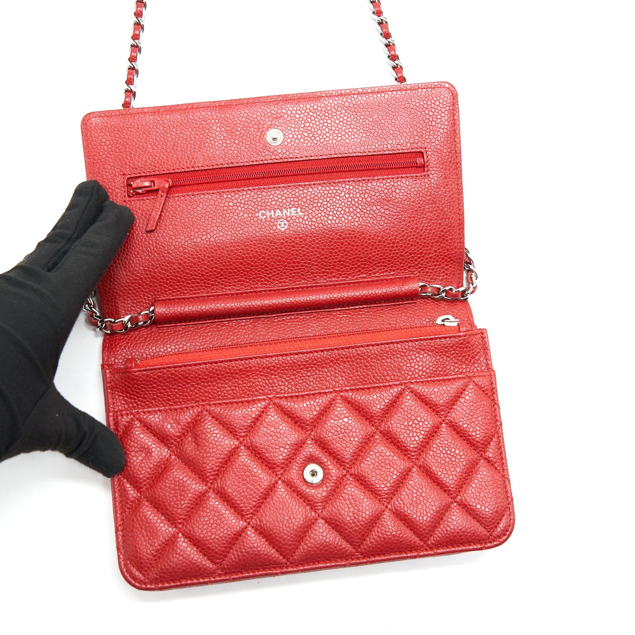Chanel Wallet on chain Caviar Red with  serial 18