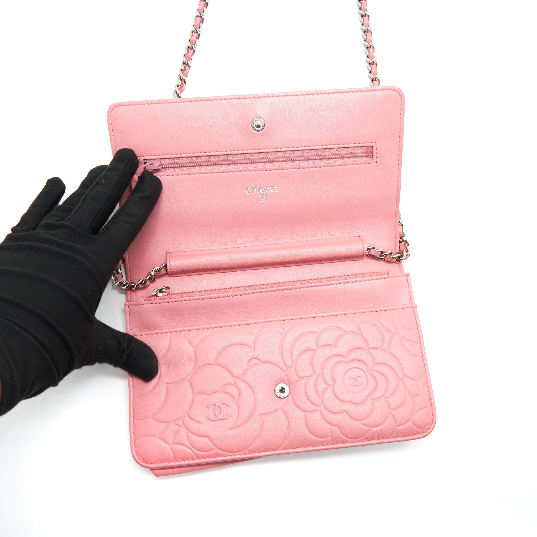 Chanel Camelia Wallet on chain Pink