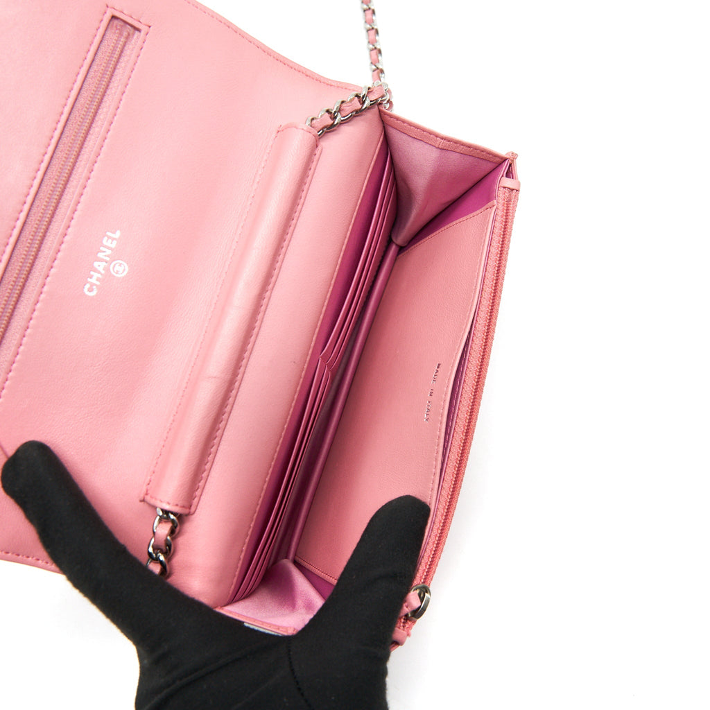 Chanel Camelia Wallet on chain Pink