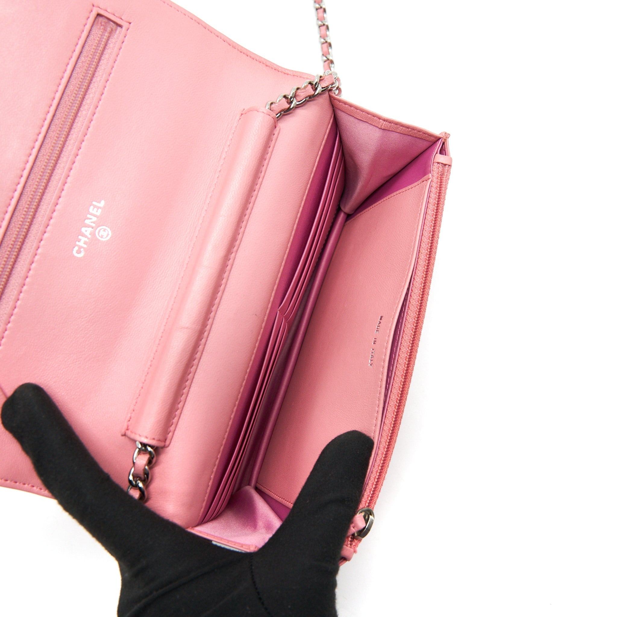 Chanel Camelia Wallet on chain Pink