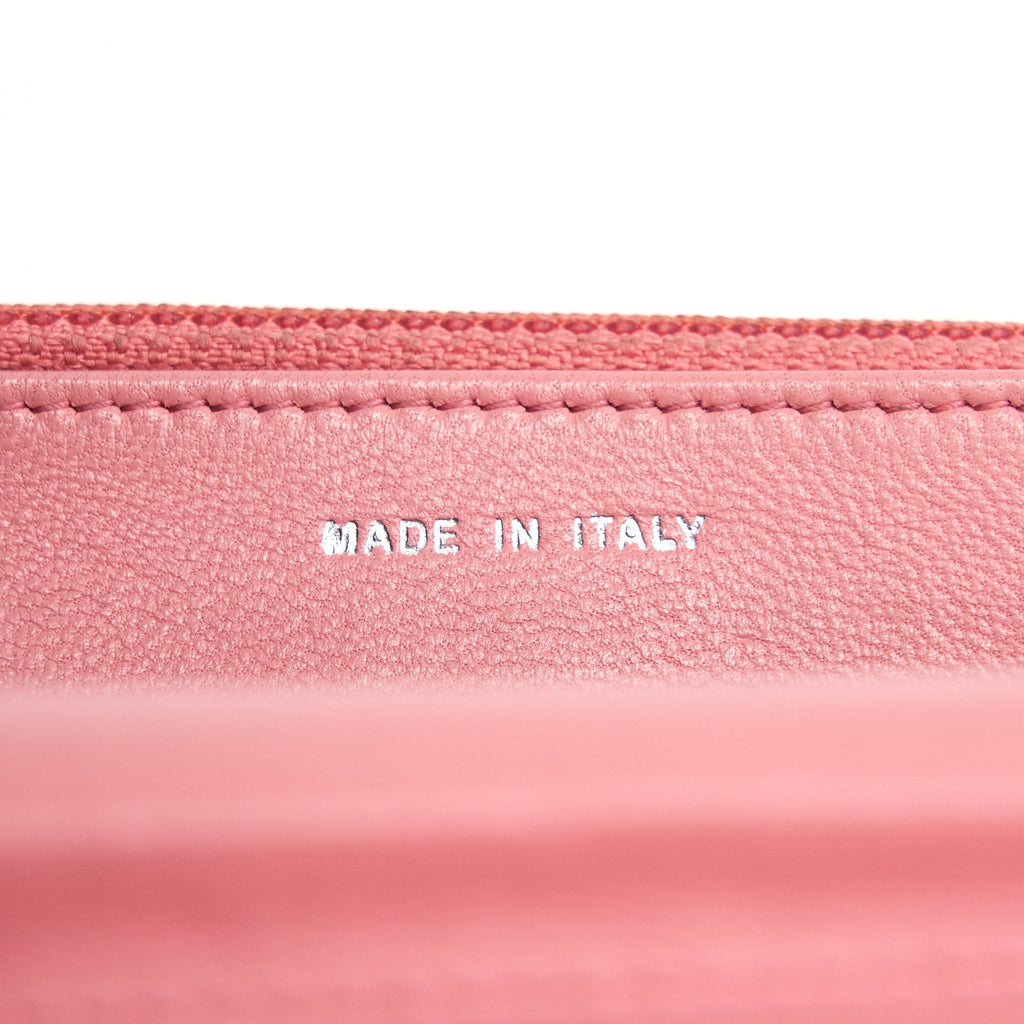 Chanel Camelia Wallet on chain Pink