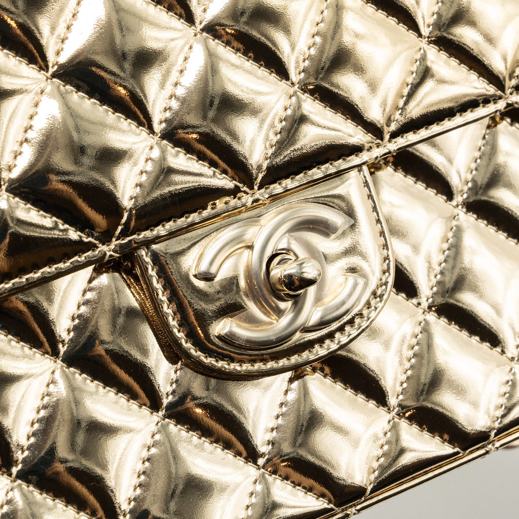 Chanel 24C backpack with star patent gold L (microchip)