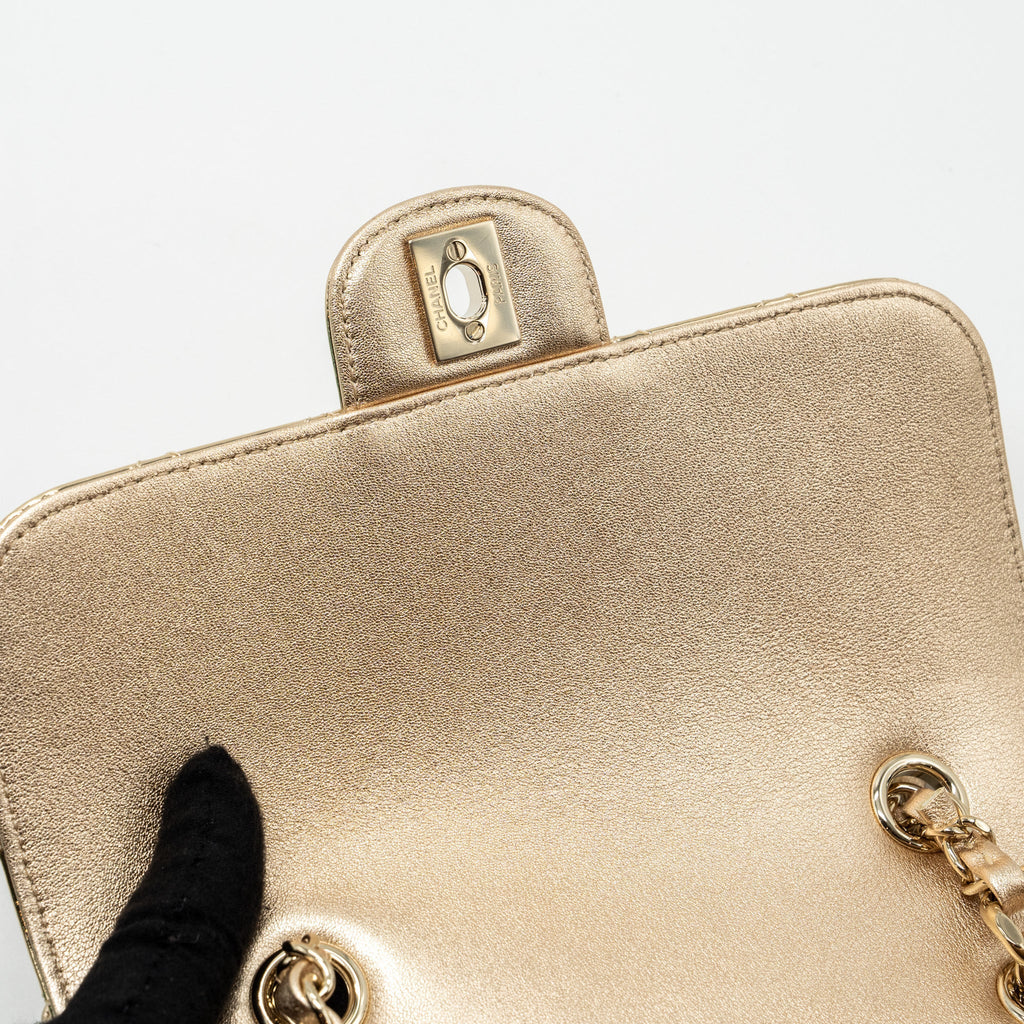 Chanel 24C backpack with star patent gold L (microchip)