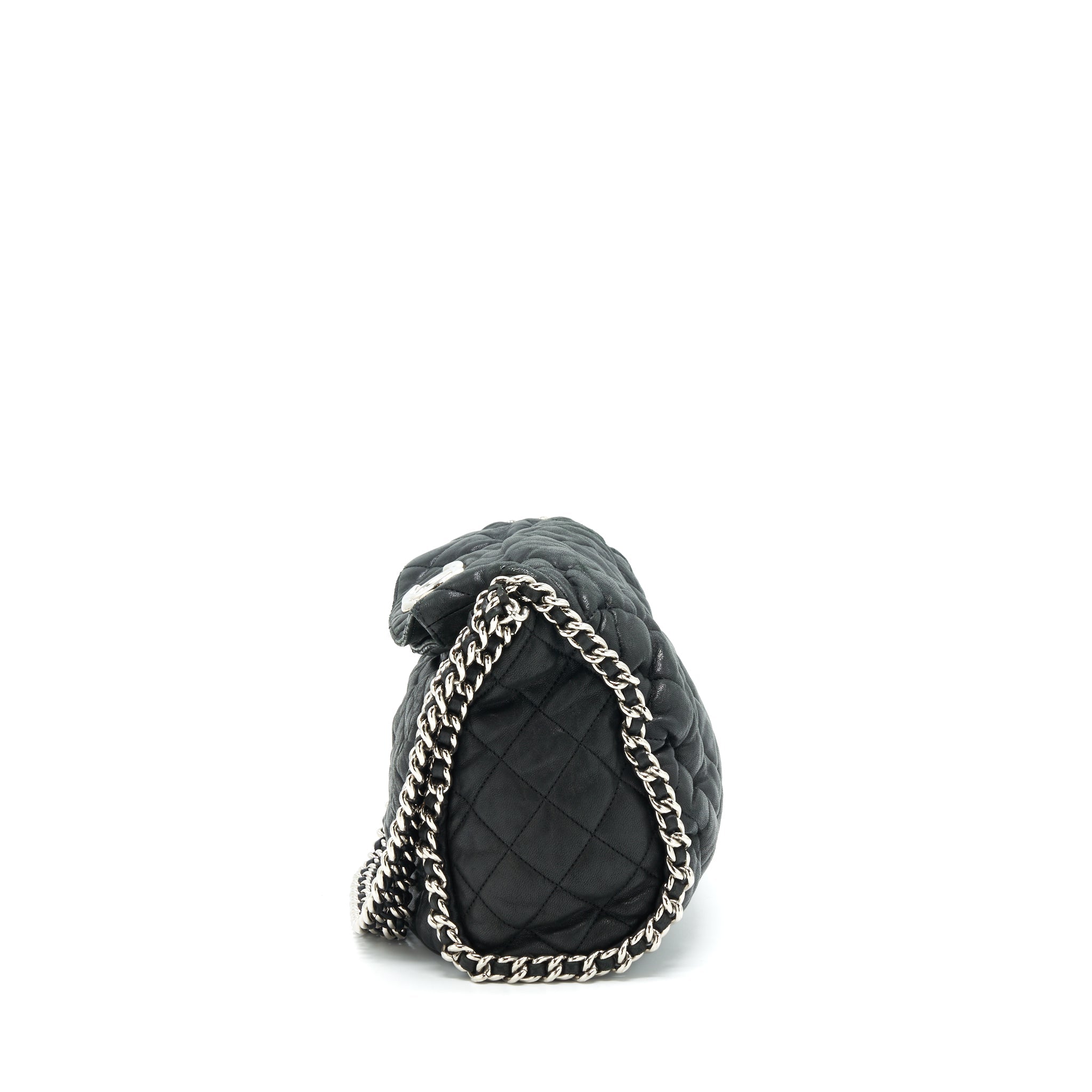 Chanel quilted leather with Chain Shoulder Bag Black