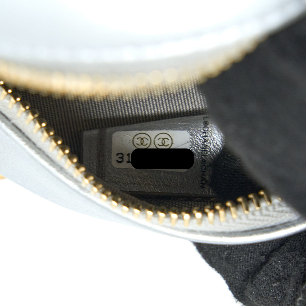 Chanel 19 Round Clutch With Chain Goatskin Silver Multicolour hardware