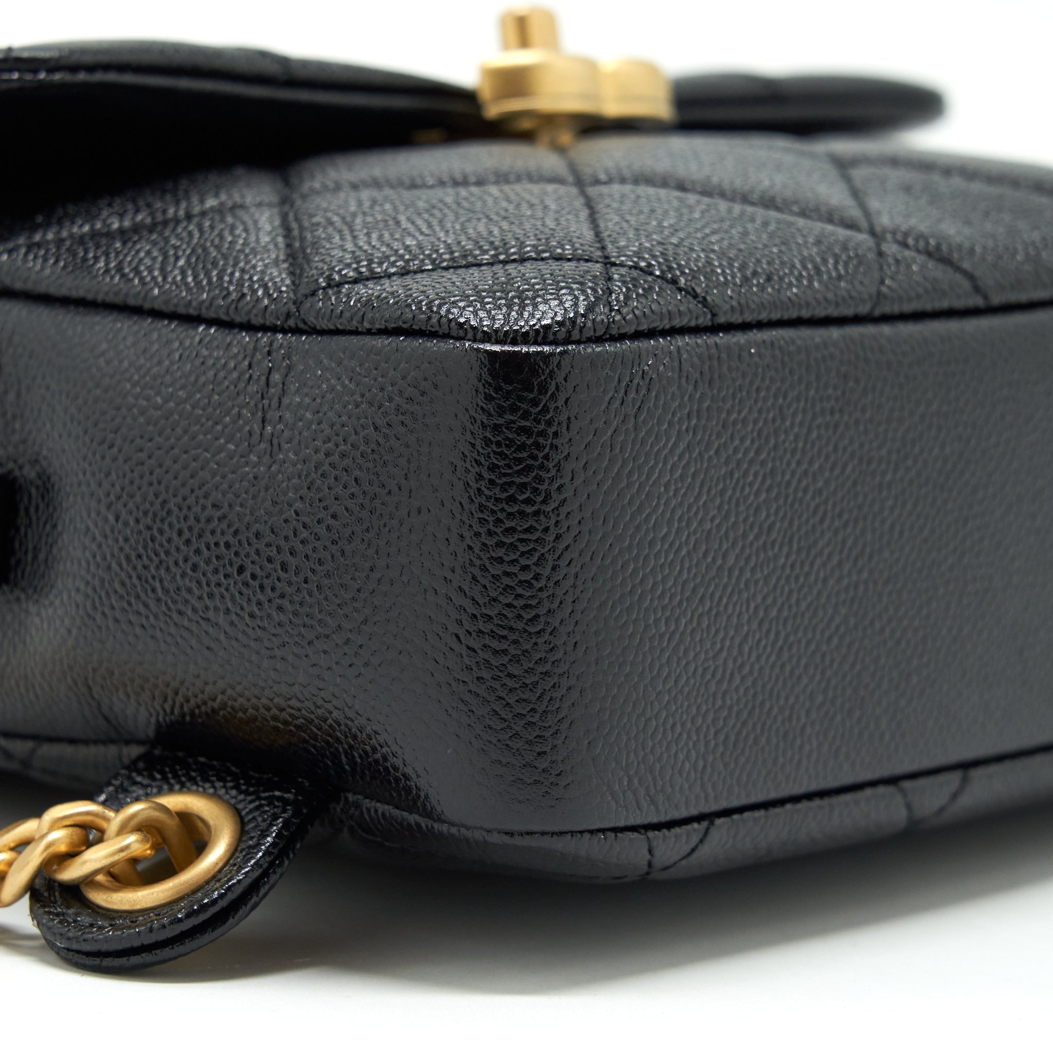 Chanel 22P Flap Backpack Caviar Black
