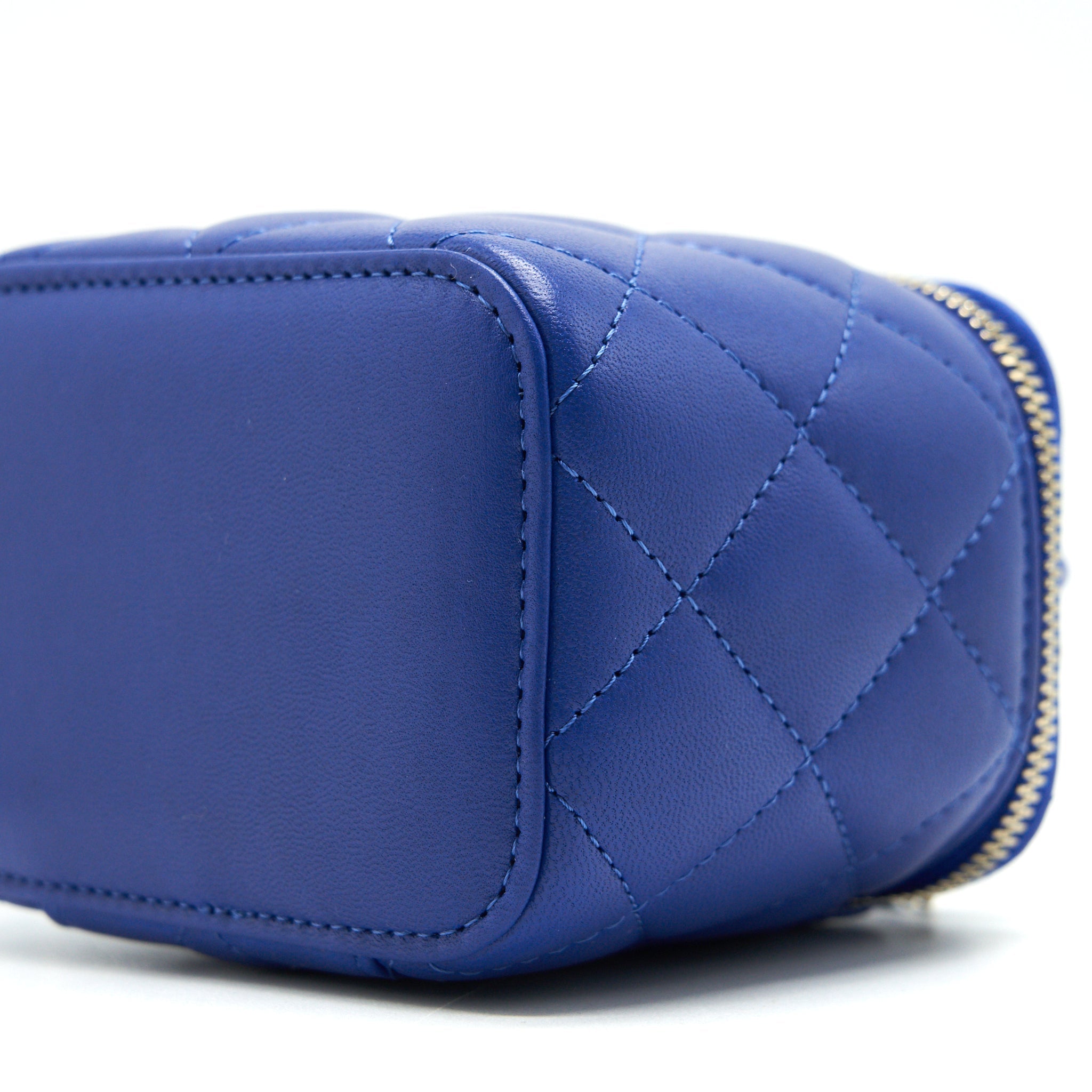 Chanel 21K mini Top handle Vanity with Chain Blue L
