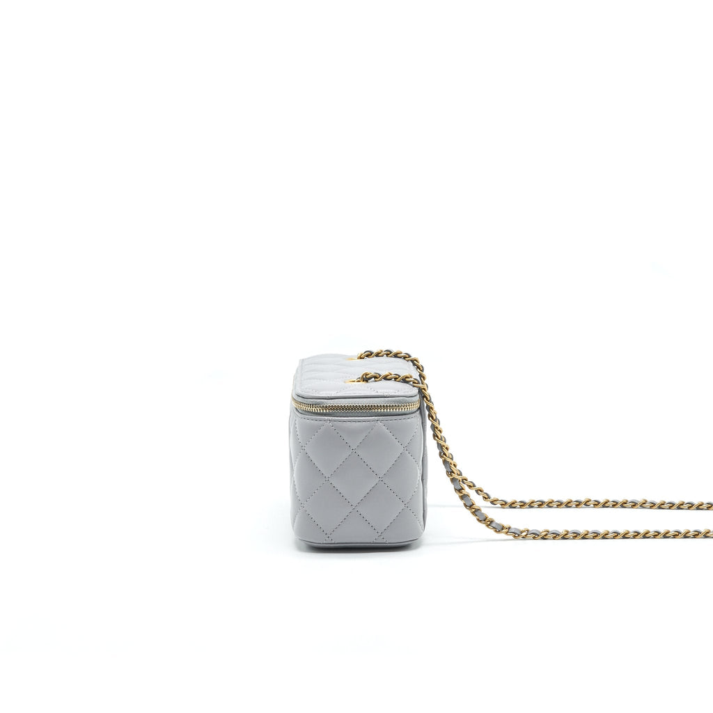 Chanel 21B Pearl Crush Long Vanity with Chain Light Grey