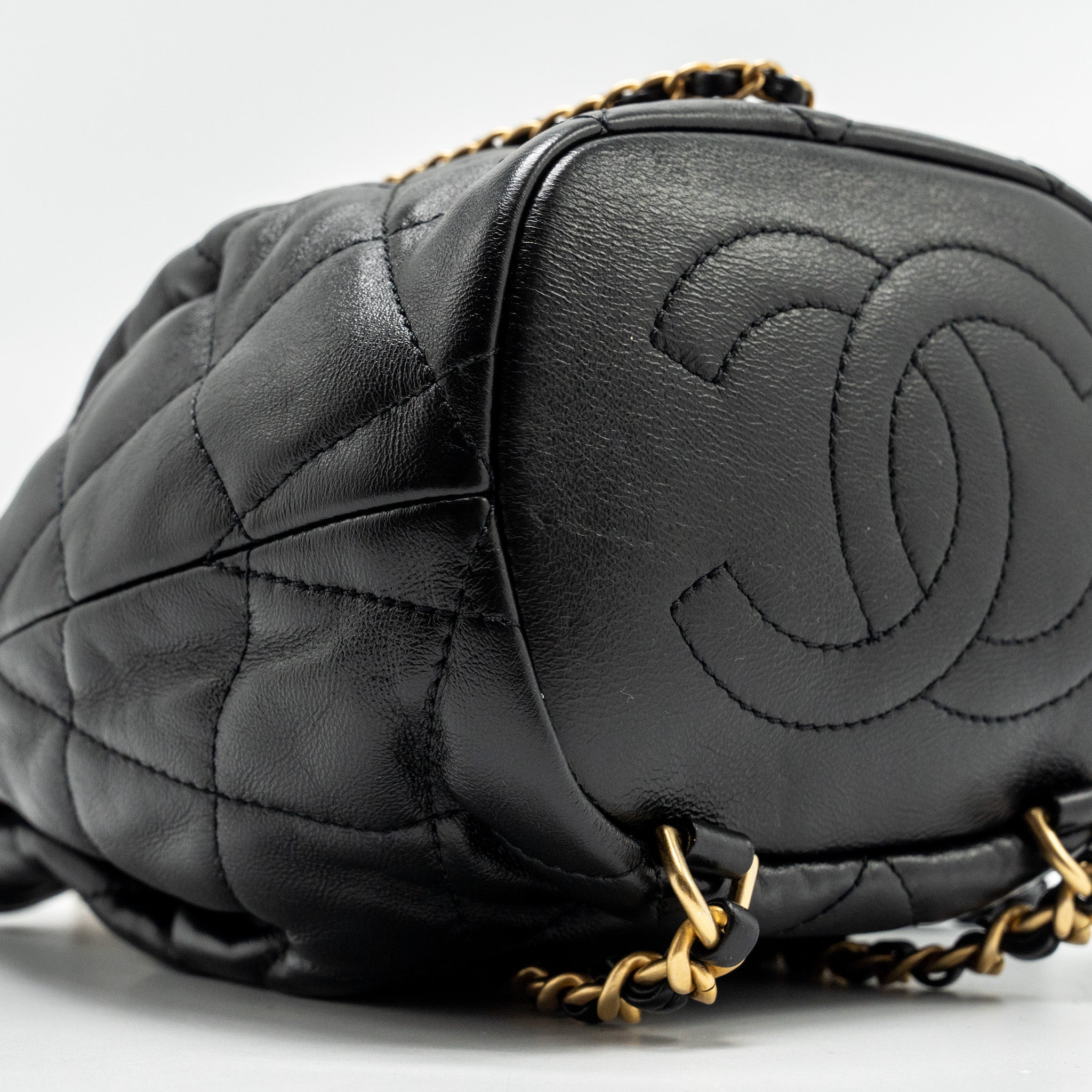 Chanel 22S Candy Chains Mini Bucket Backpack Lambskin Black  (Microchip)