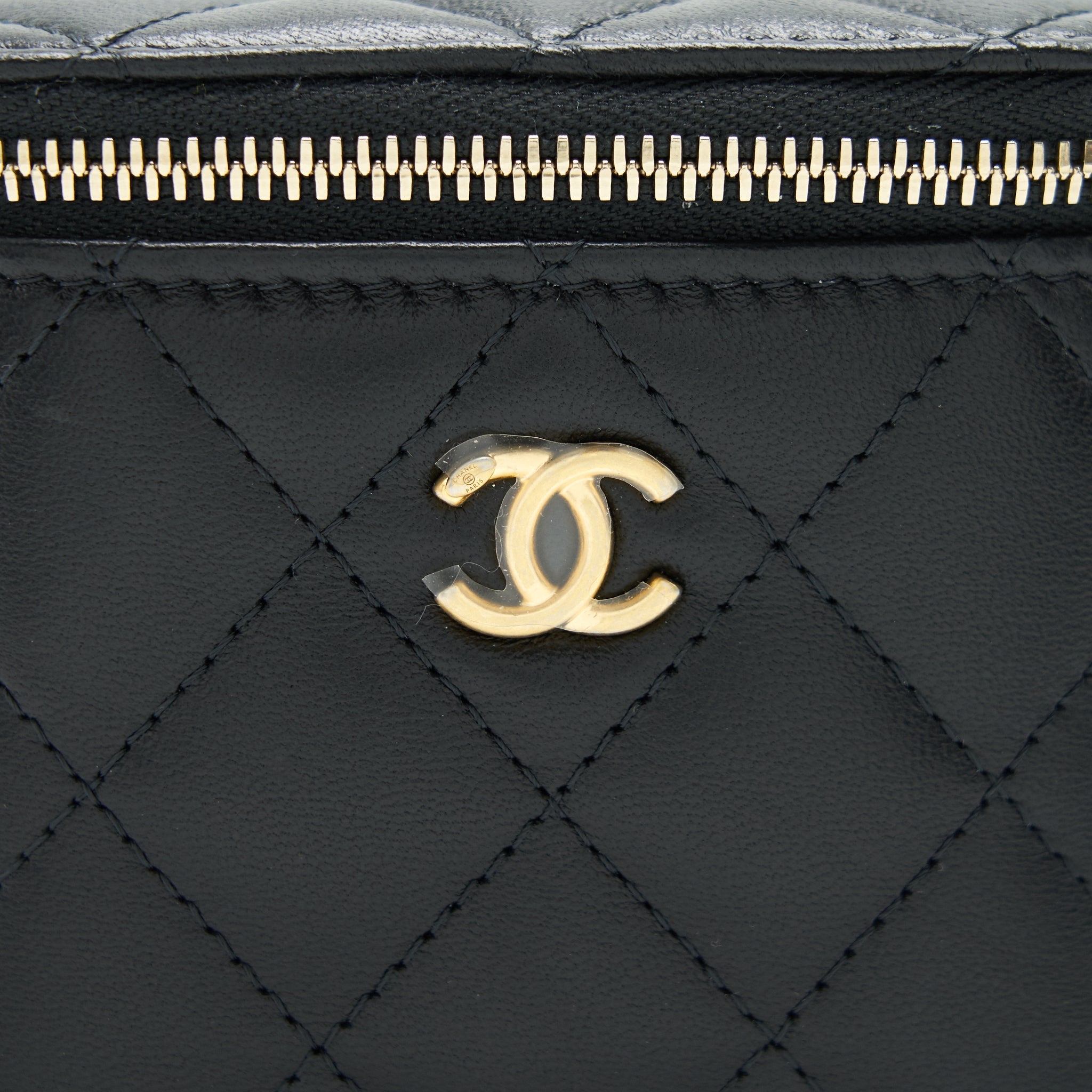 Chanel 22C Pearl Crush Mini Vanity With Chain Lambskin Black