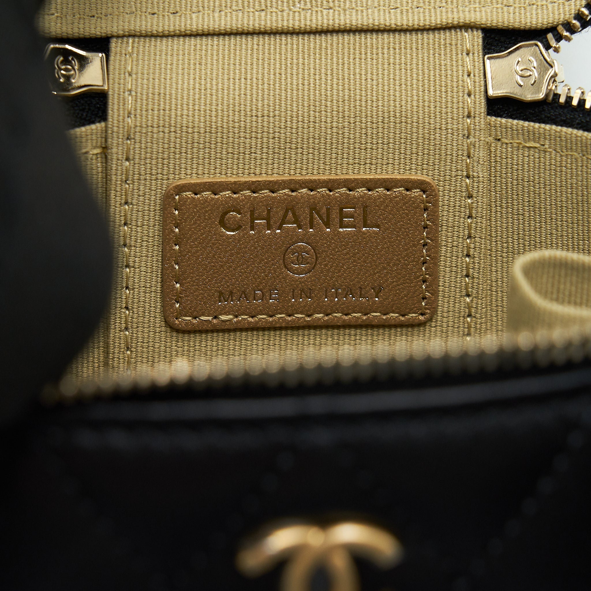 Chanel 22C Pearl Crush Mini Vanity With Chain Lambskin Black
