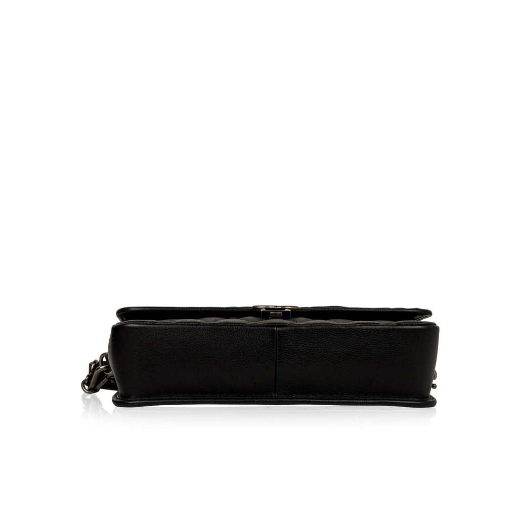 Chanel Caviar and Nubuck Messenger Bag