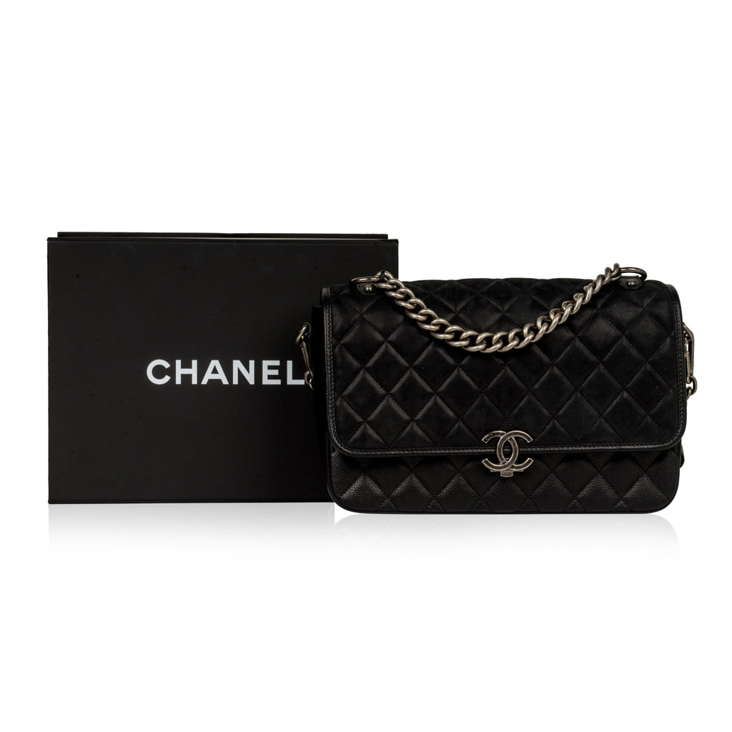 Chanel Caviar and Nubuck Messenger Bag