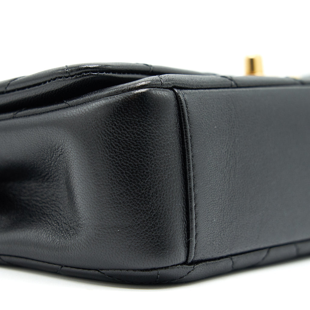 Chanel Shiny Lambskin Flap Bag Black