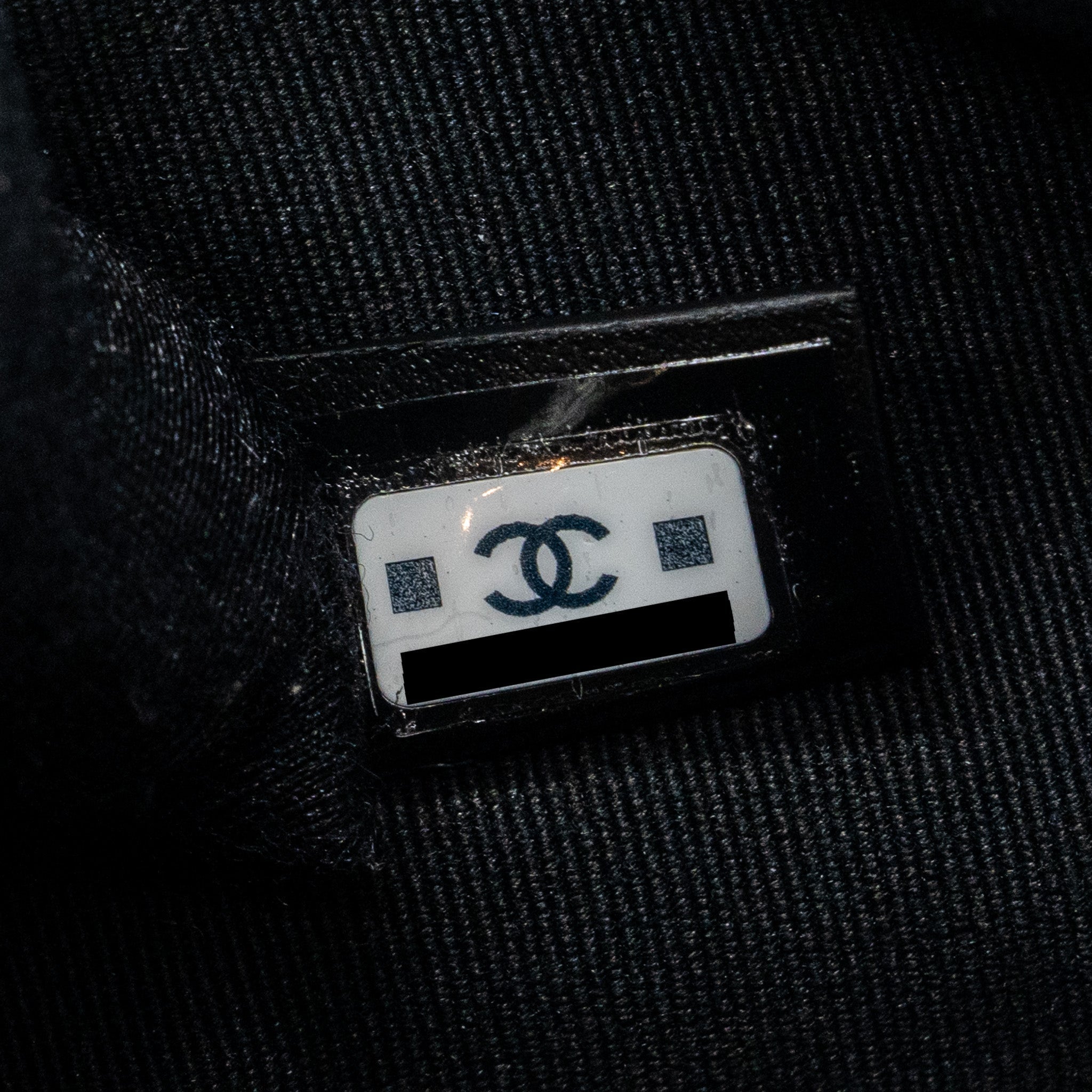 Chanel 23B round clutch caviar black  (microchip)