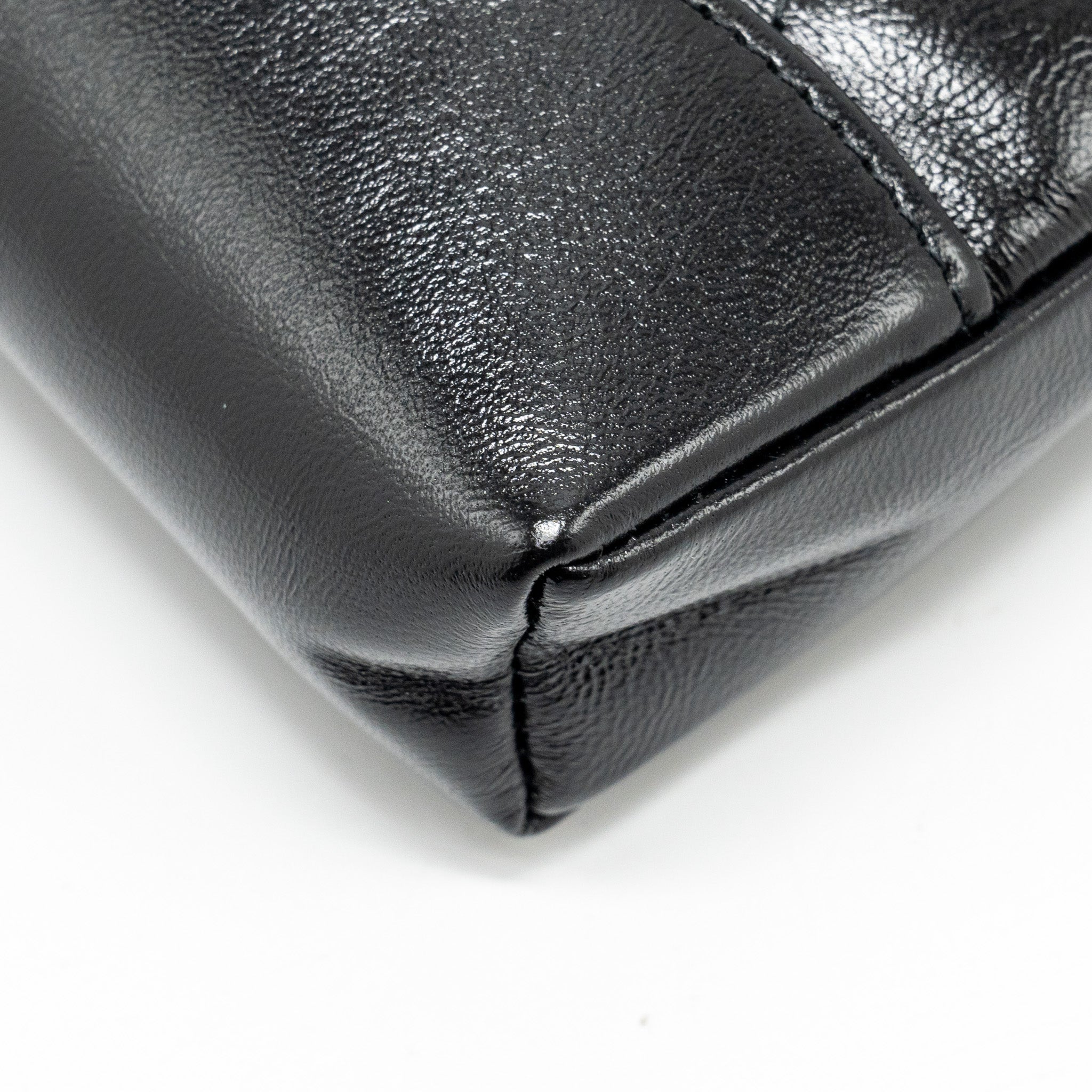 Chanel Mini 31 Clutch with Chain Shiny Calfskin Black L (microchip)