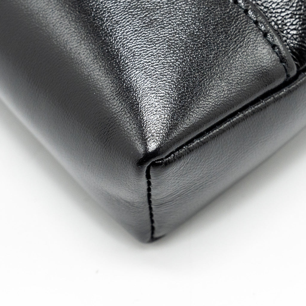 Chanel Mini 31 Clutch with Chain Shiny Calfskin Black L (microchip)