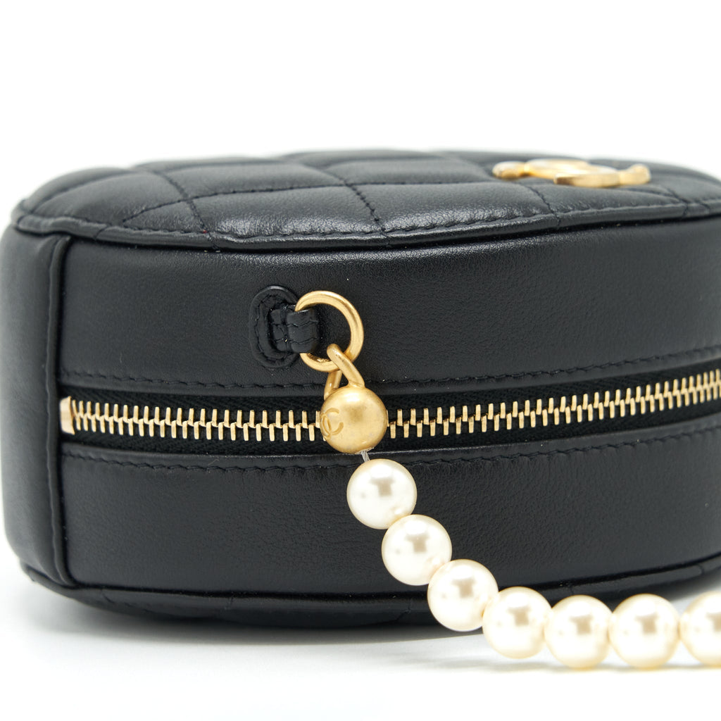 Chanel Pearl Round Clutch With Chain Calfskin Black