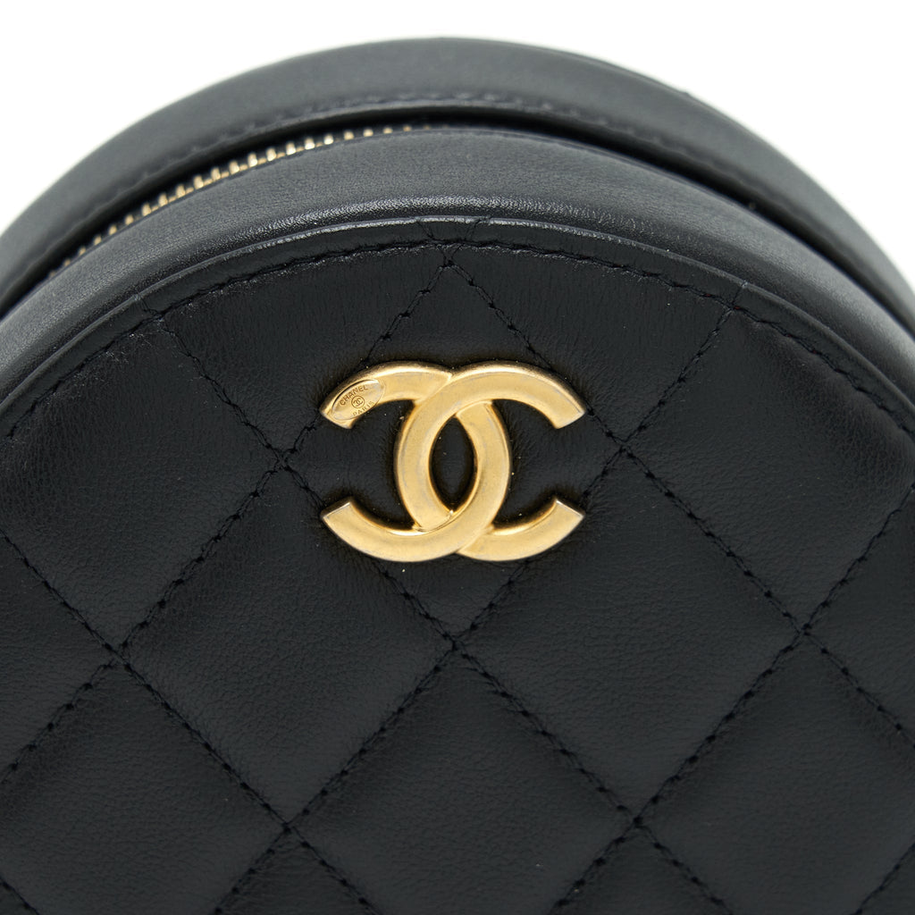 Chanel Pearl Round Clutch With Chain Calfskin Black