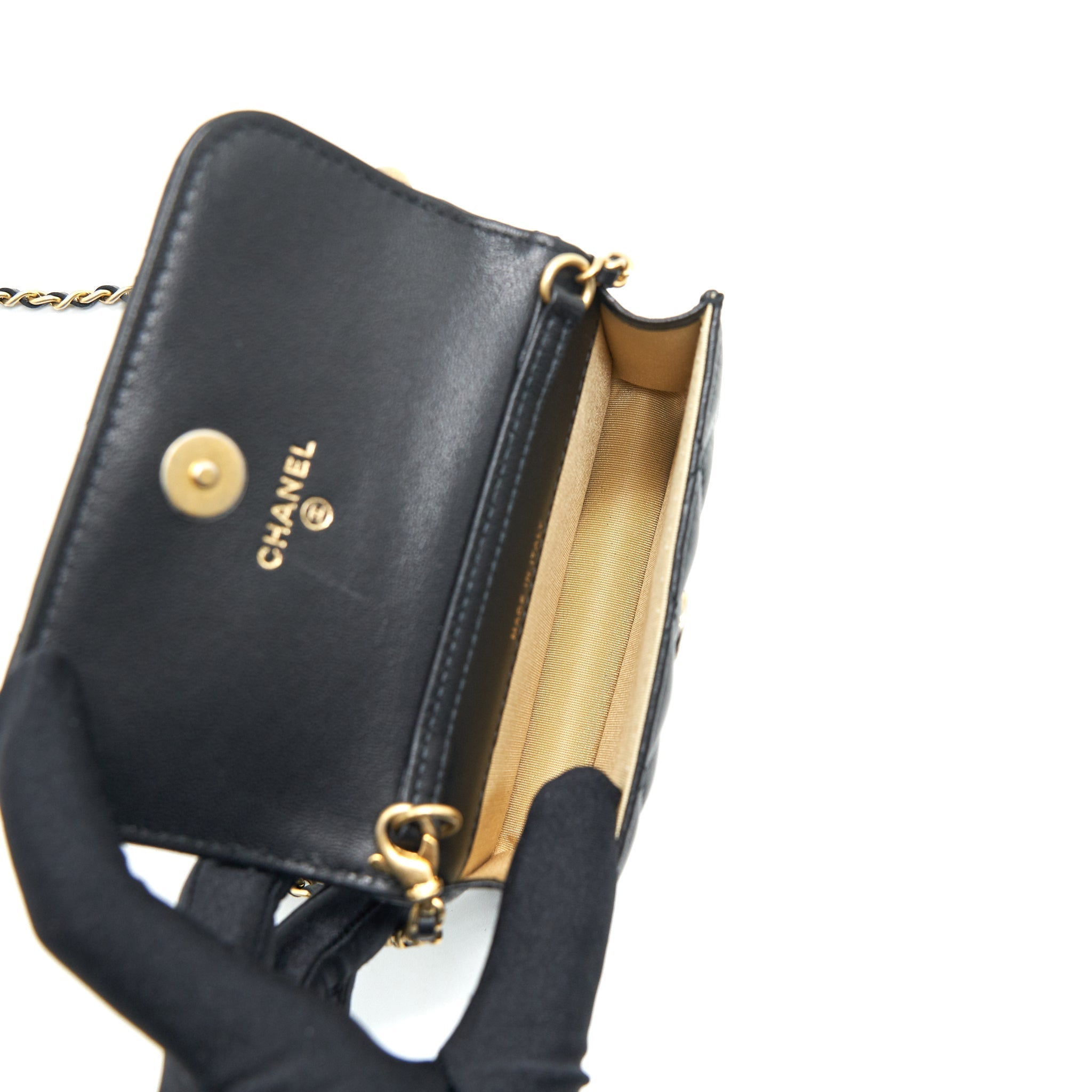 Chanel pearl crush Belt Bag Black with  serial 30