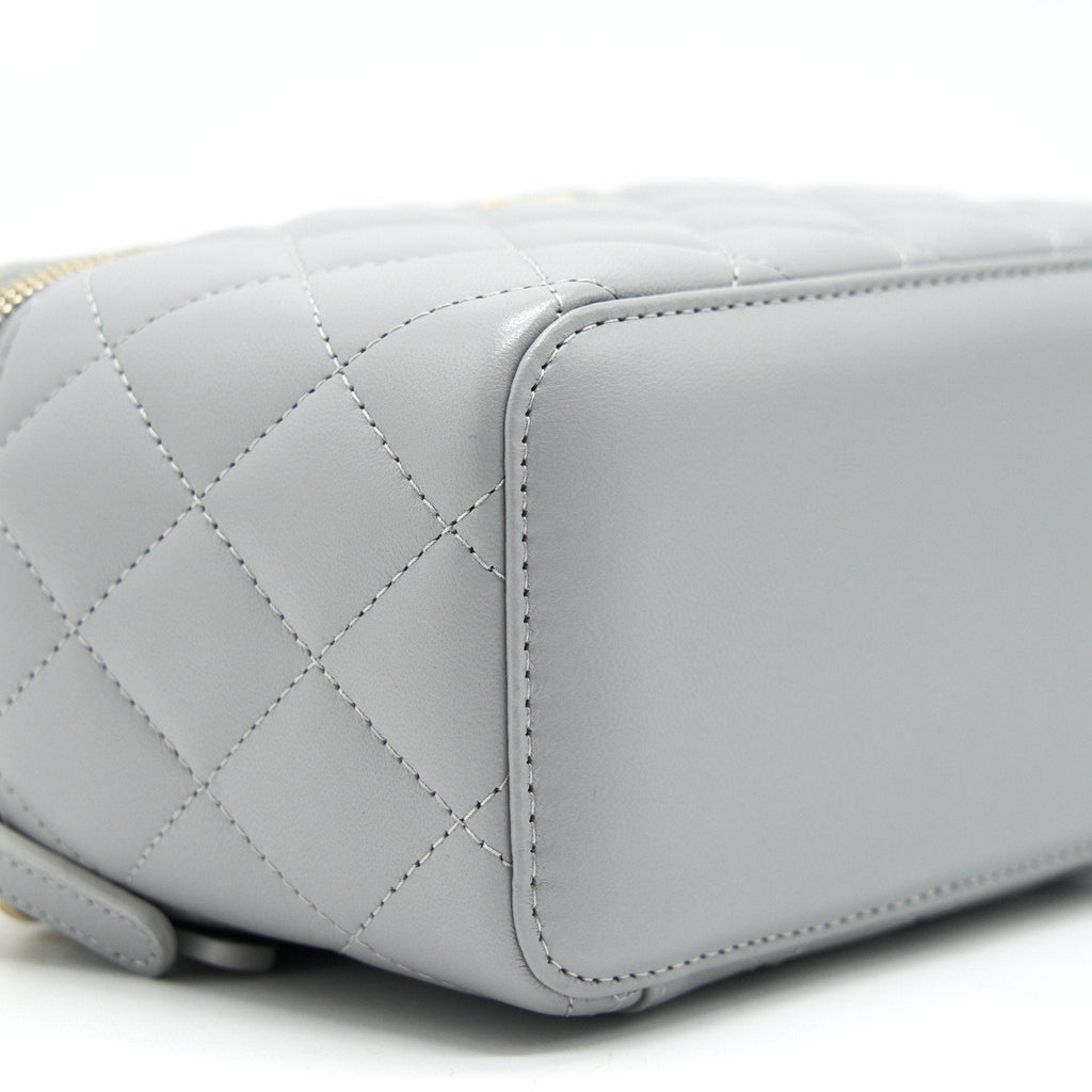 Chanel 21B Pearl Crush Long Vanity with Chain Light Grey