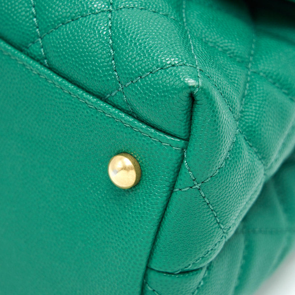 Chanel Cocohandle Flap Bag Medium Green with