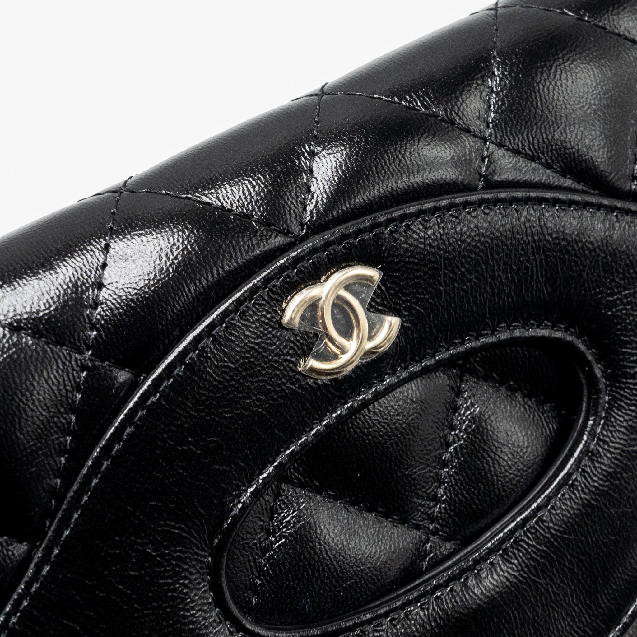 Chanel 24S Mini 31 Clutch Shiny lambskin Black L (Microchip)