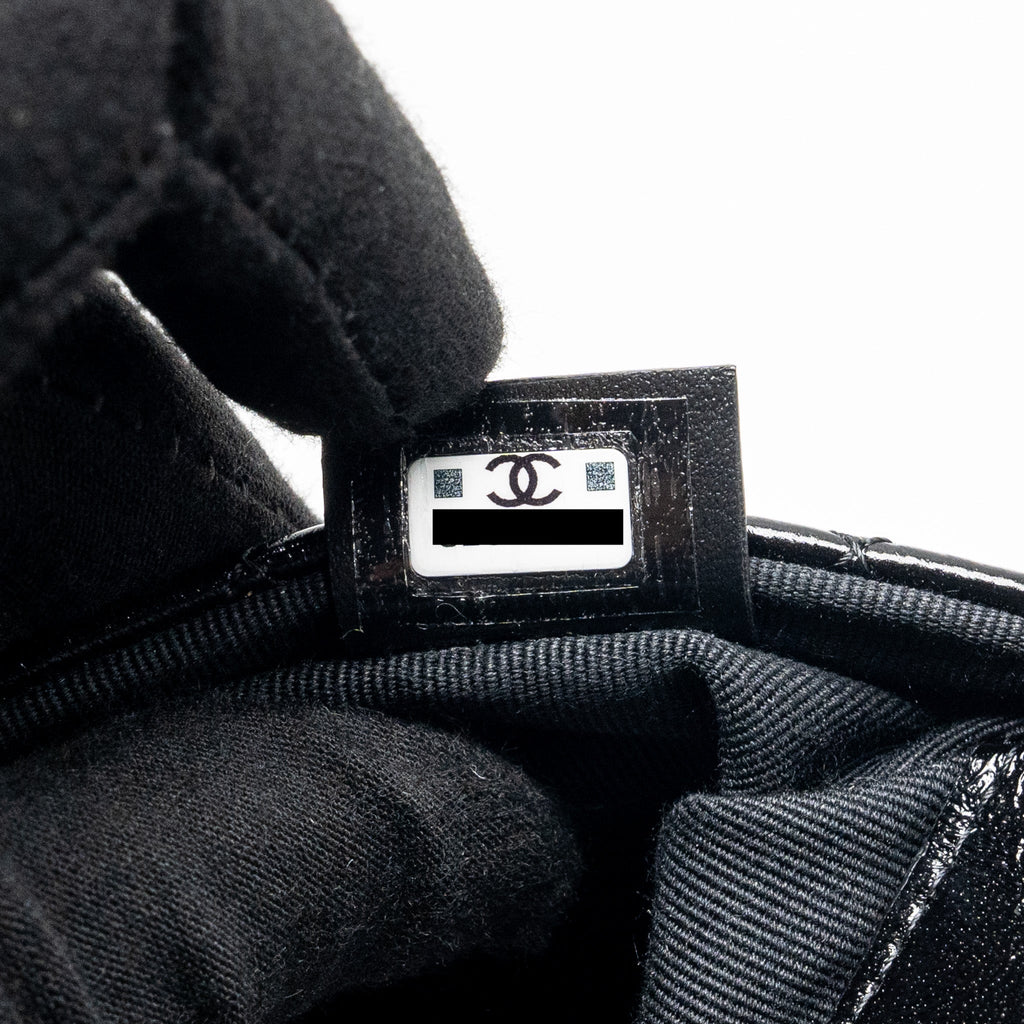 Chanel 24S Mini 31 Clutch Shiny lambskin Black L (Microchip)