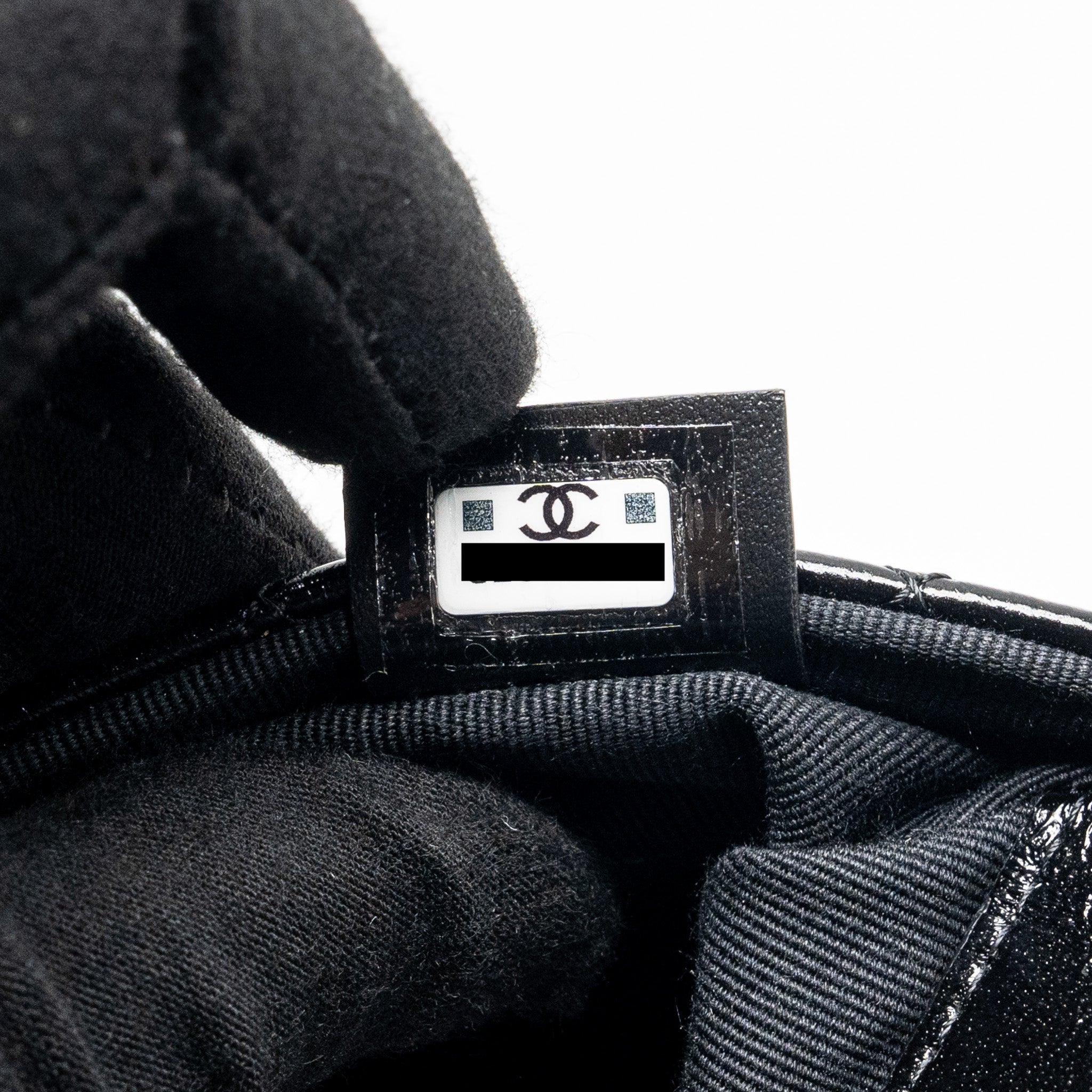 Chanel 24S Mini 31 Clutch Shiny lambskin Black L (Microchip)