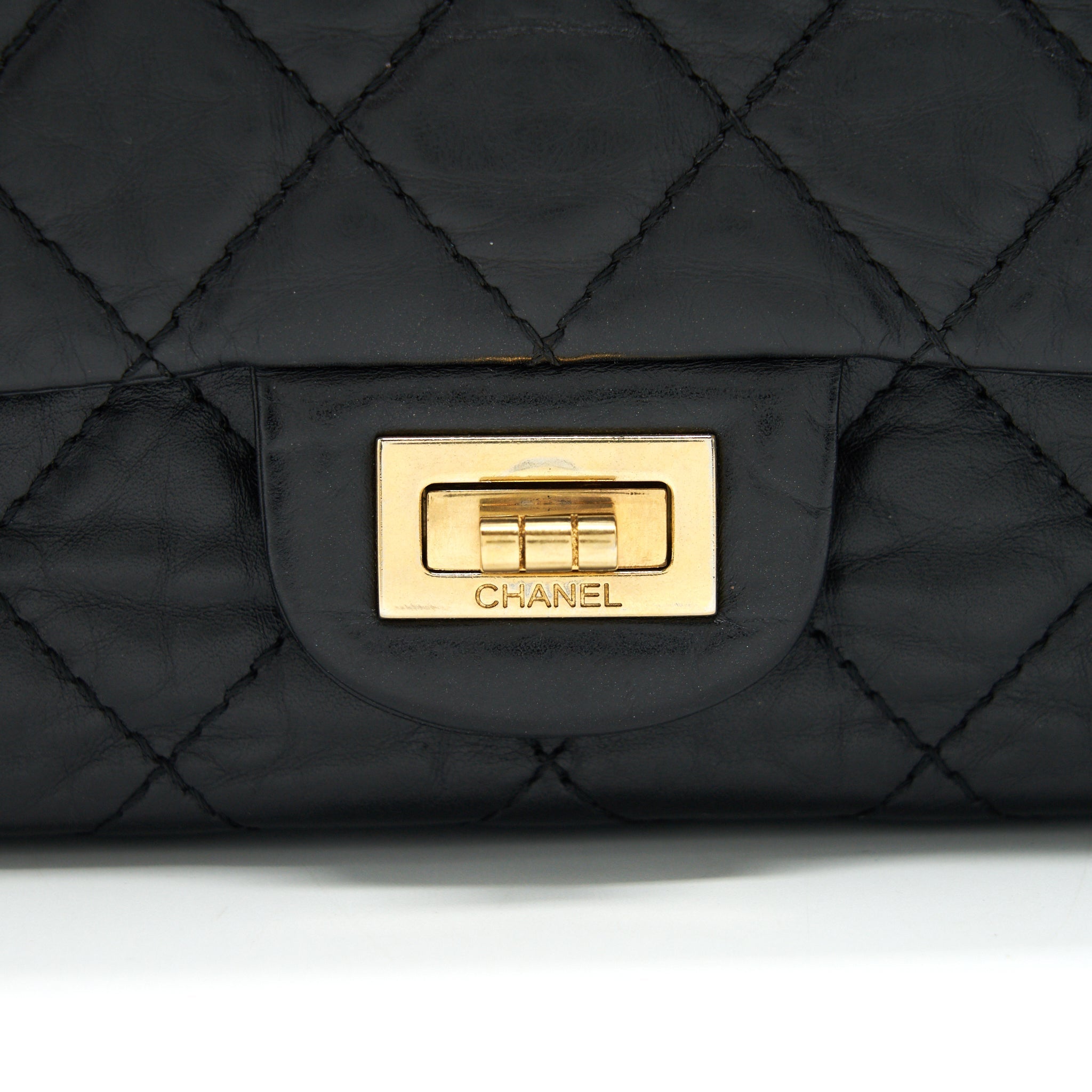 CHANEL 2.55 226 Reissue Flap Bag Aged Calfskin in Black