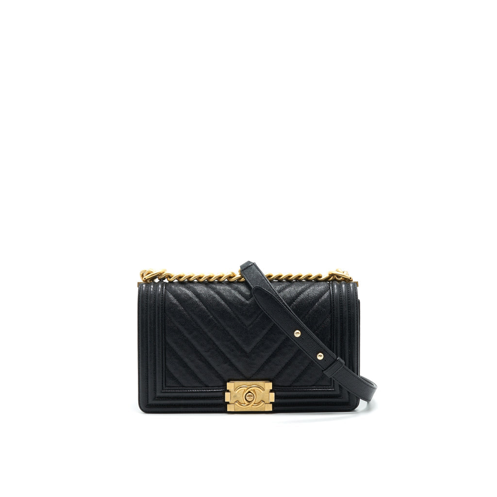 Chanel Chevron medium Boy Chanel Handbag Caviar Black