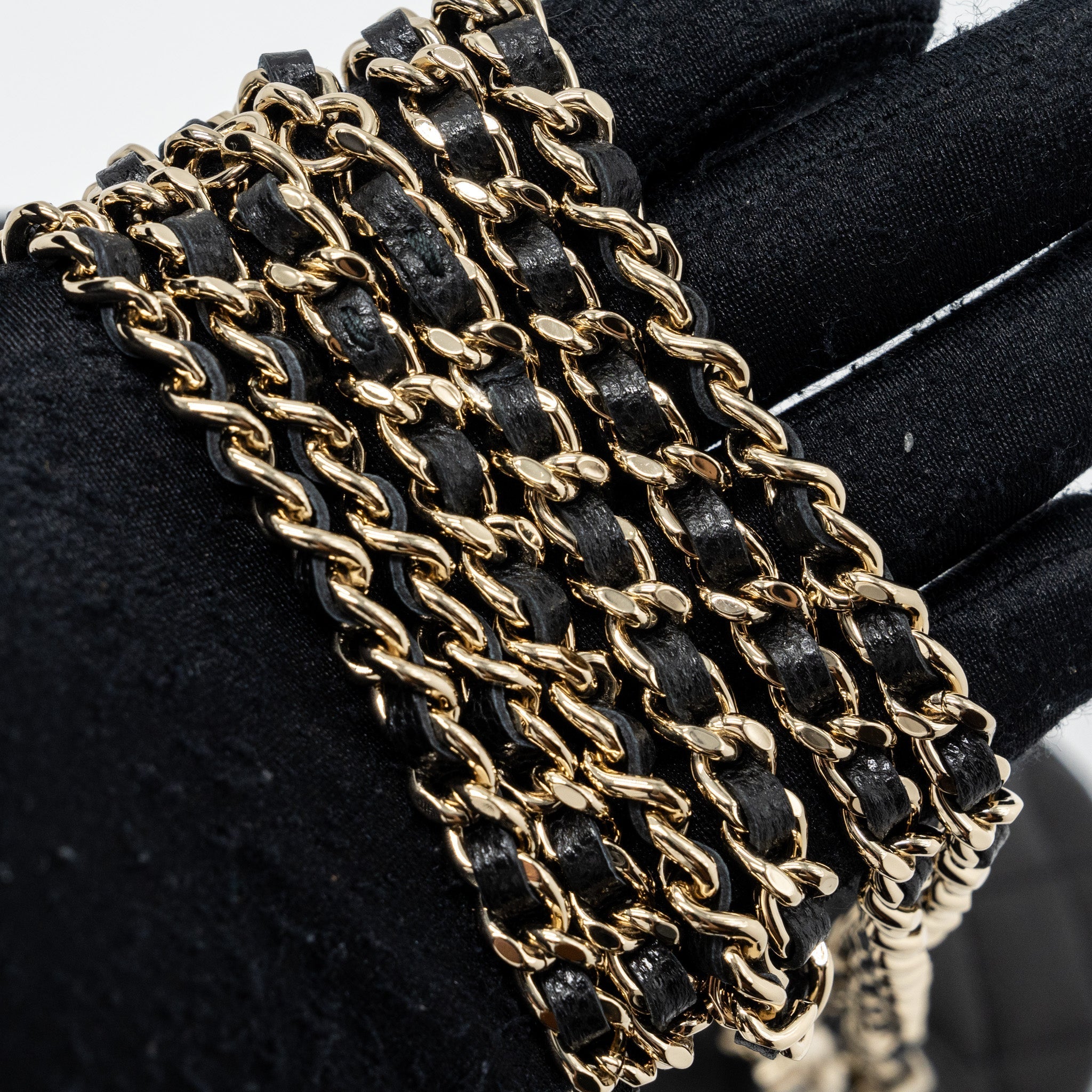 Chanel 24C mini backpack / crossbody bag caviar black L (microchip)