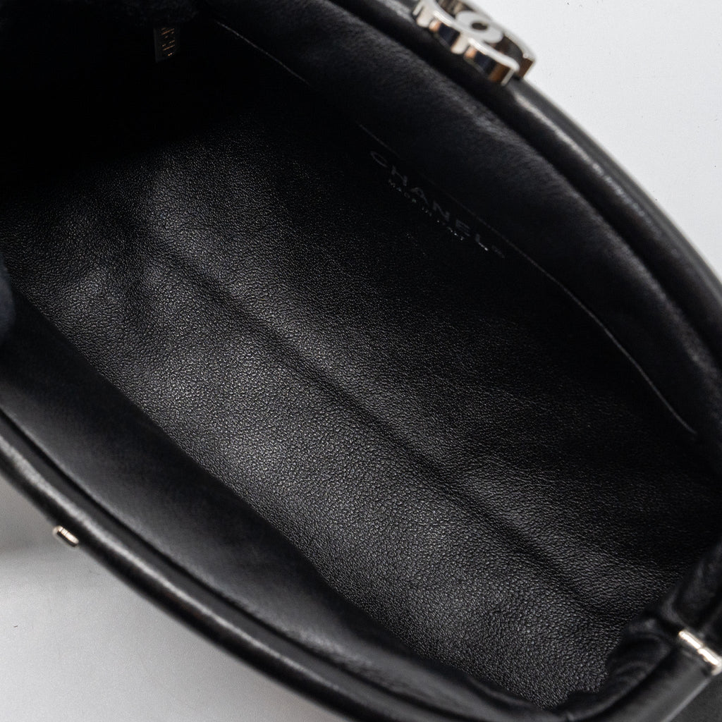 Chanel timeless kiss lock clutch evening bag lambskin Black