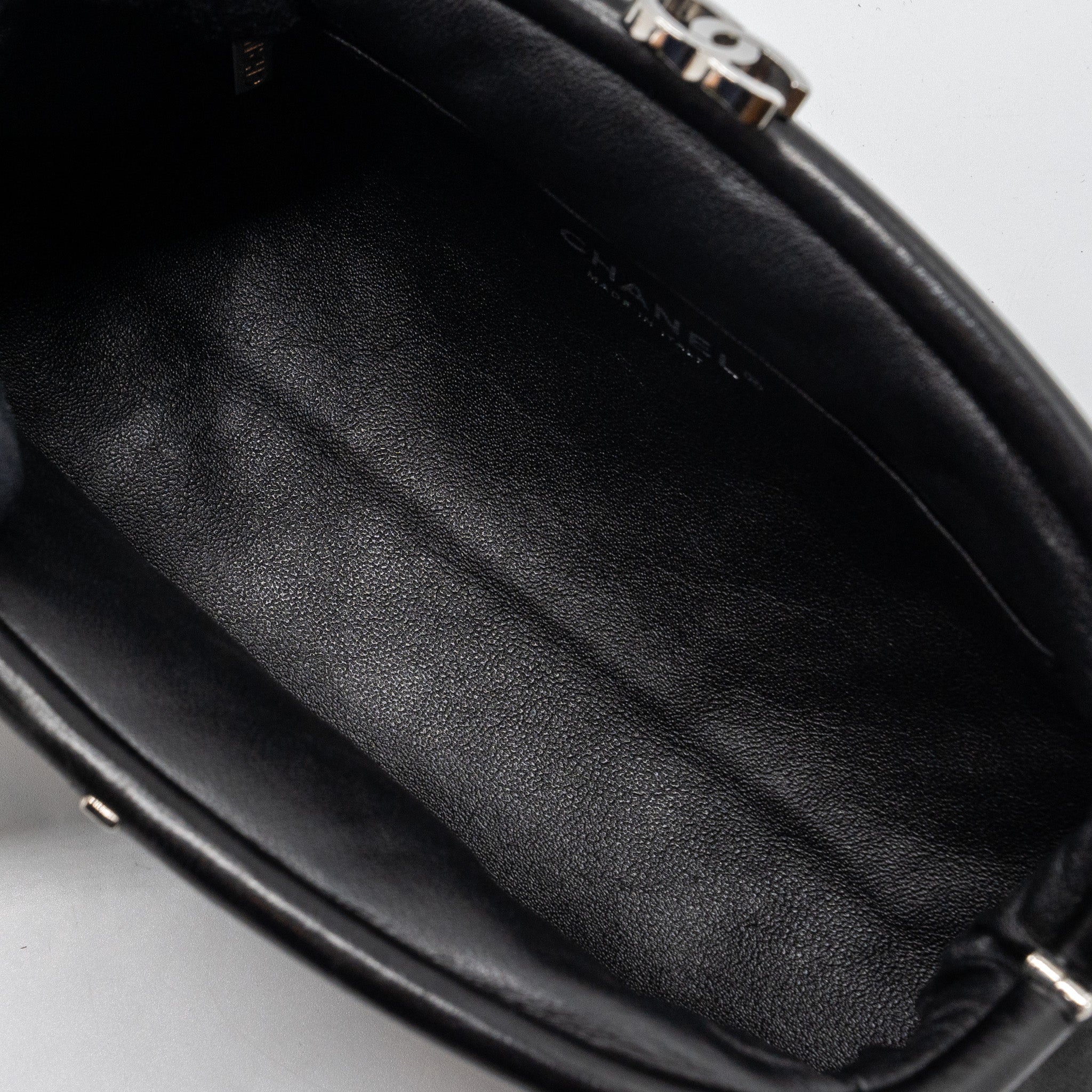 Chanel timeless kiss lock clutch evening bag lambskin Black