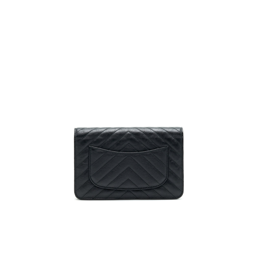 CHANEL CHEVRON WALLET ON CHAIN BLACK  CALFSKIN