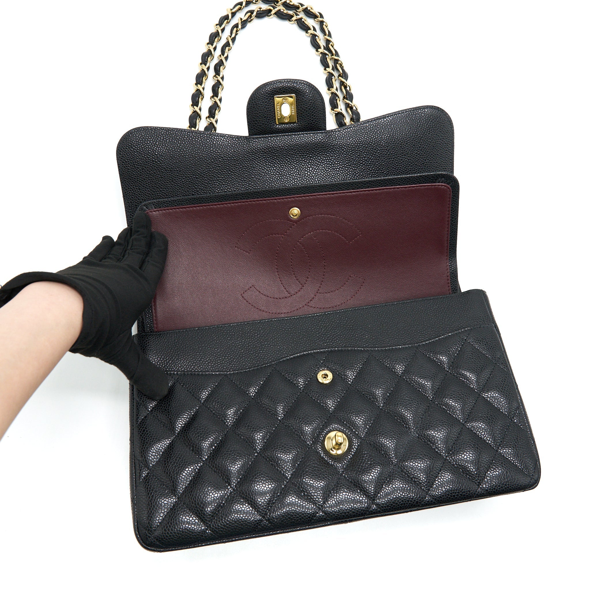 CHANEL JUMBO CLASSIC DOUBLE FLAP IN CAVIAR BLACK