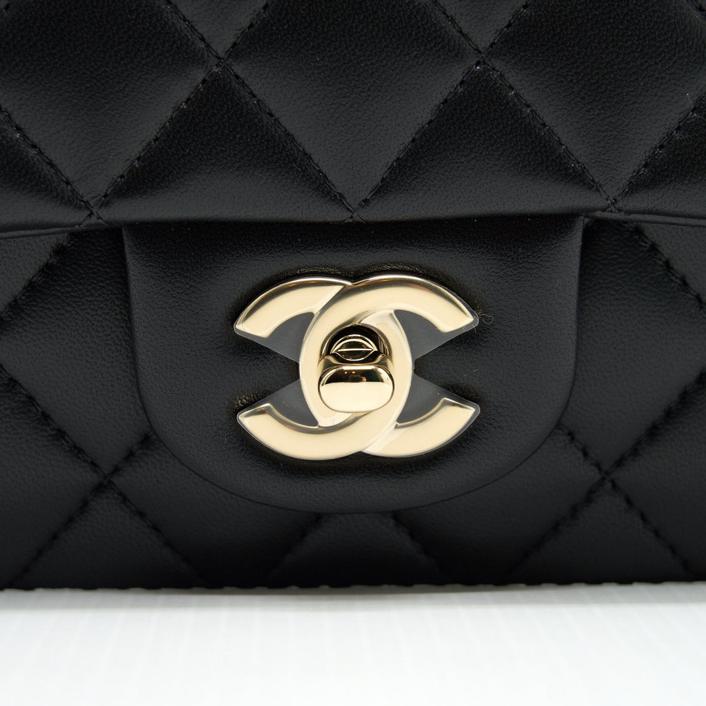 Chanel 21K top handle mini Rectangular flap Bag Black L