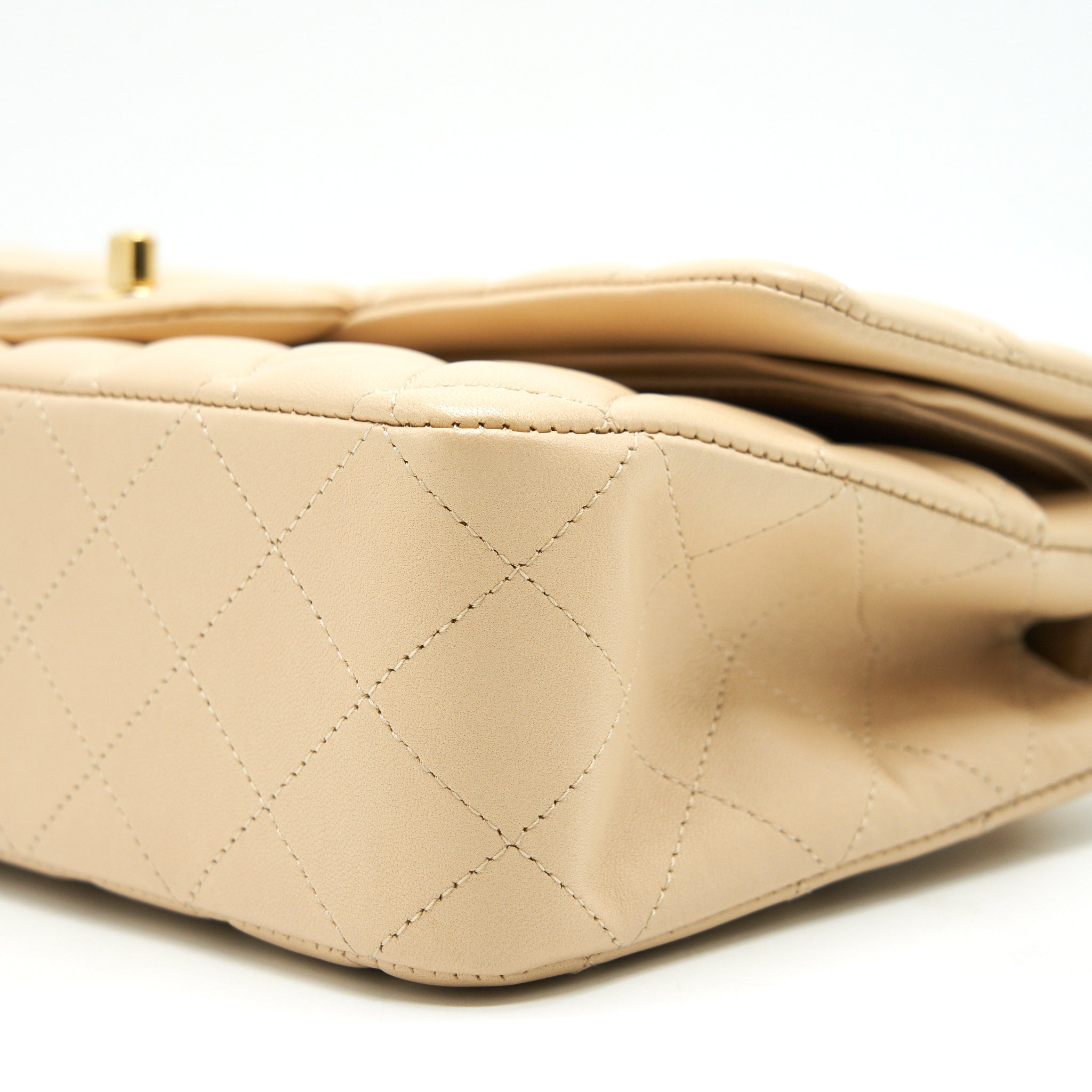 CHANEL MEDIUM CLASSIC DOUBLE FLAP LAMBSKIN BEIGE WITH
