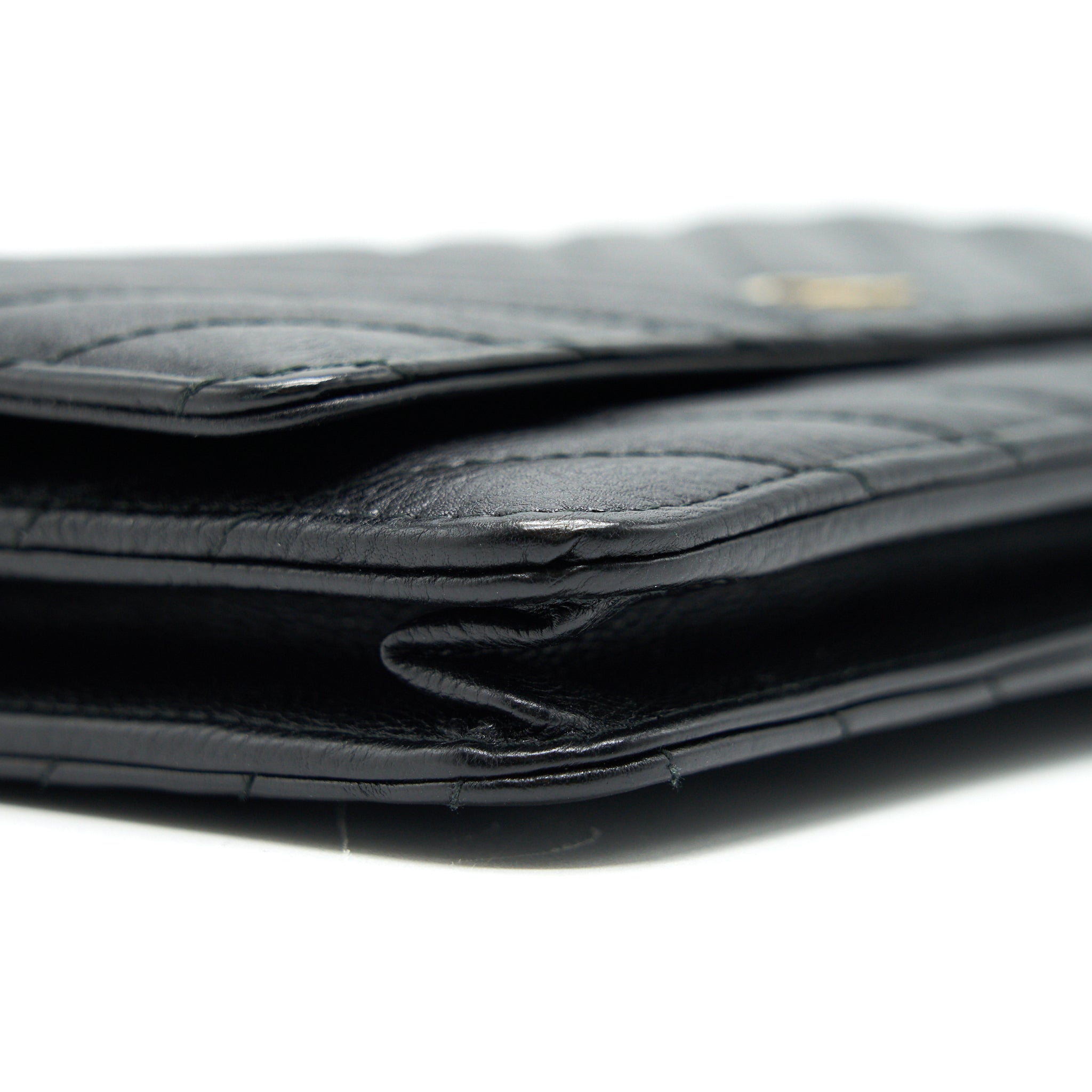 CHANEL CHEVRON WALLET ON CHAIN BLACK  CALFSKIN